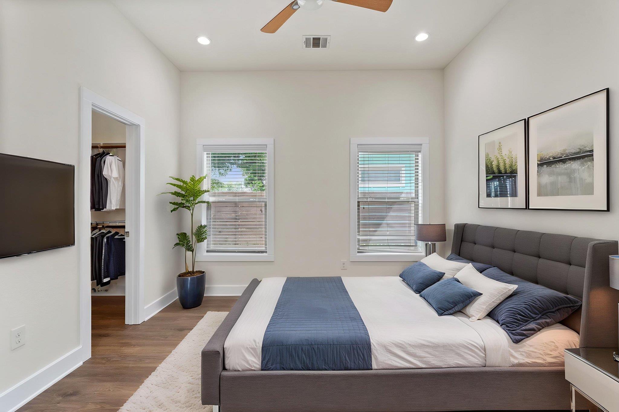 720 Pedernales St #b Property Photo 14