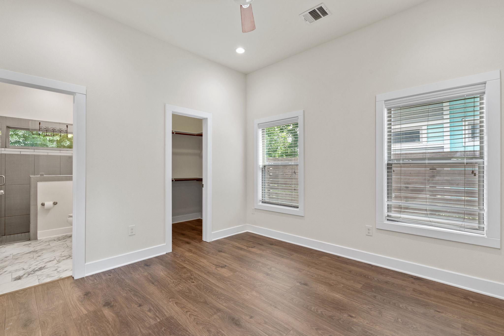 720 Pedernales St #b Property Photo 15