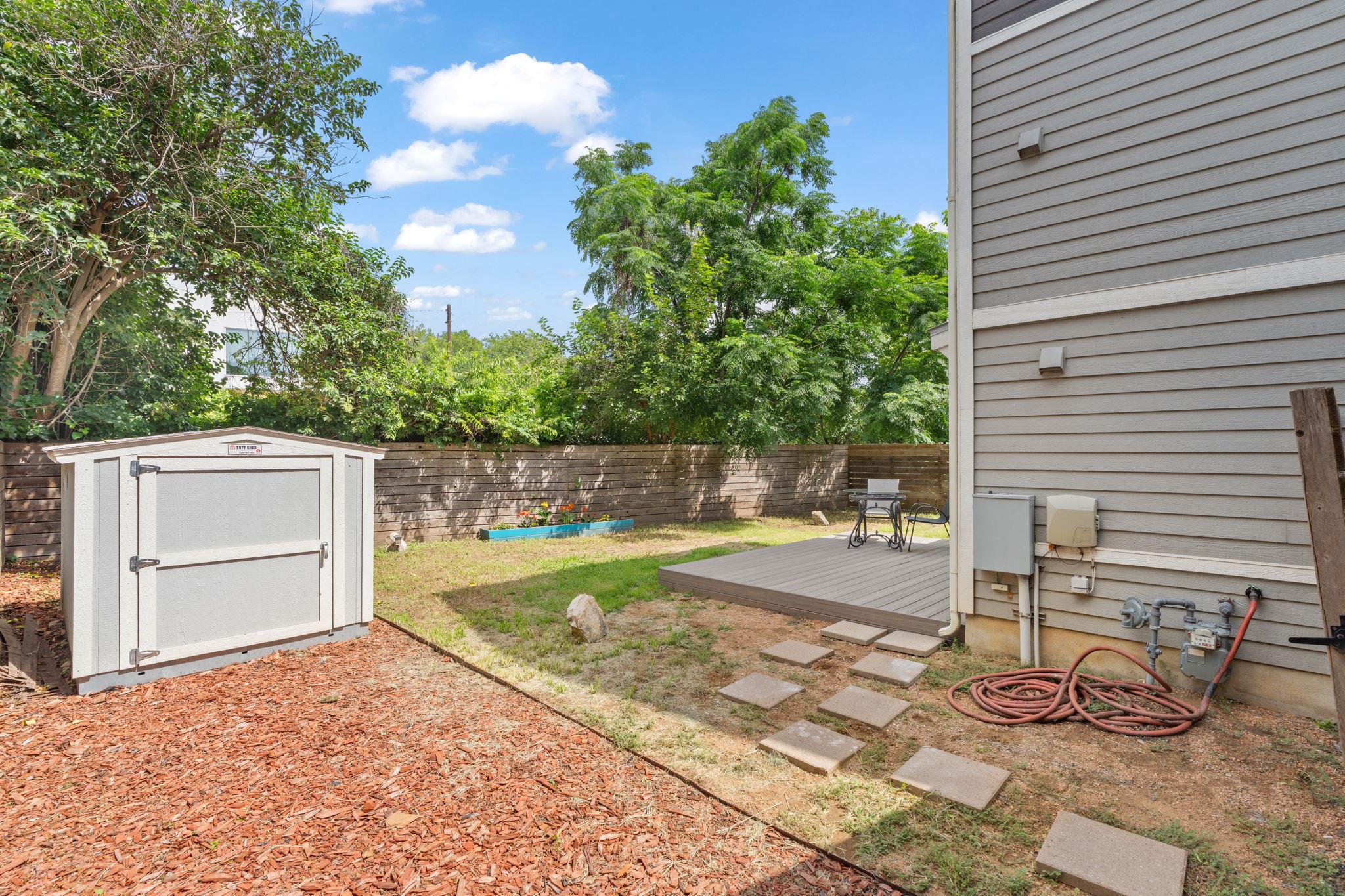 720 Pedernales St #b Property Photo 23