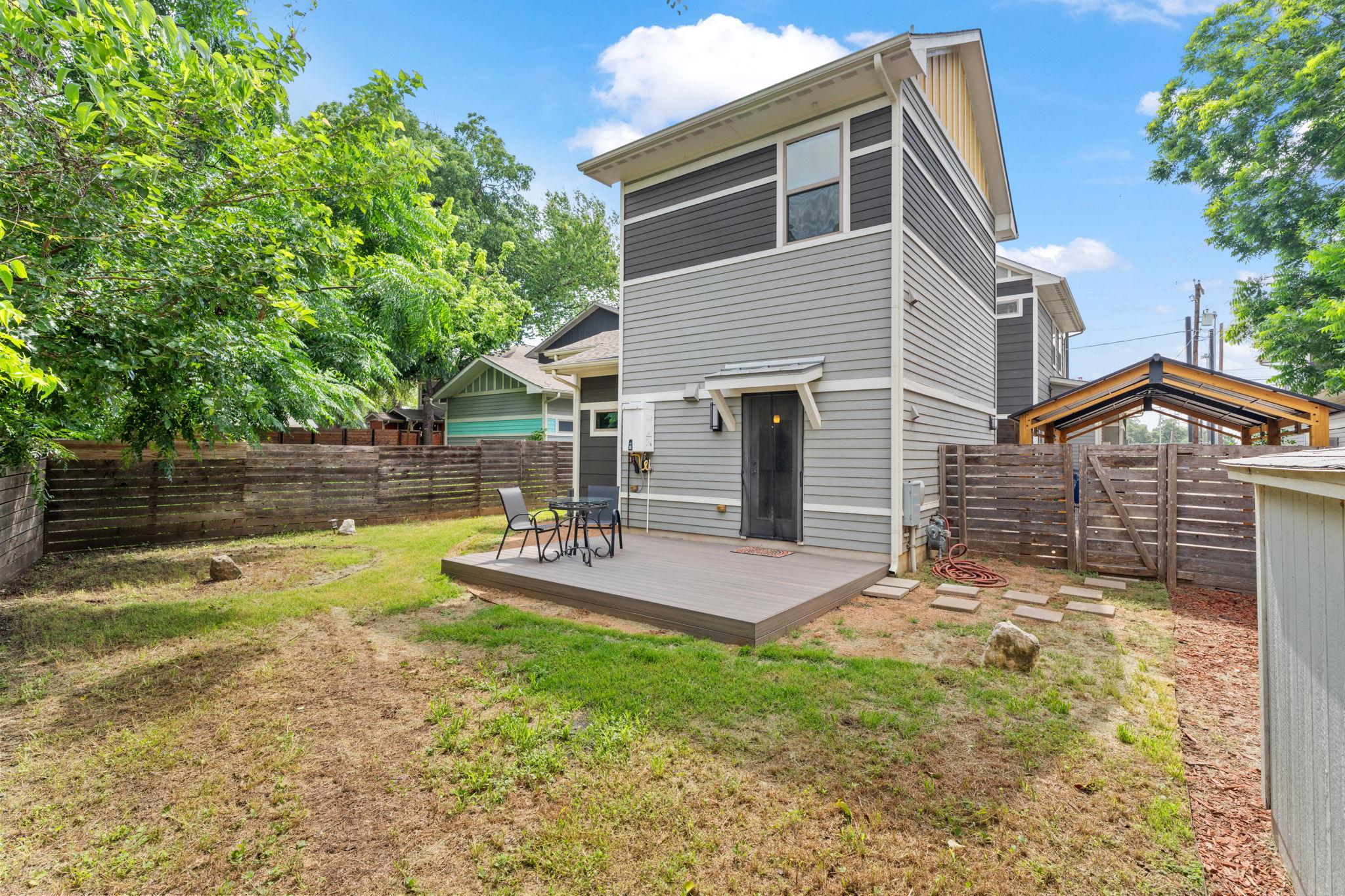 720 Pedernales St #b Property Photo 24