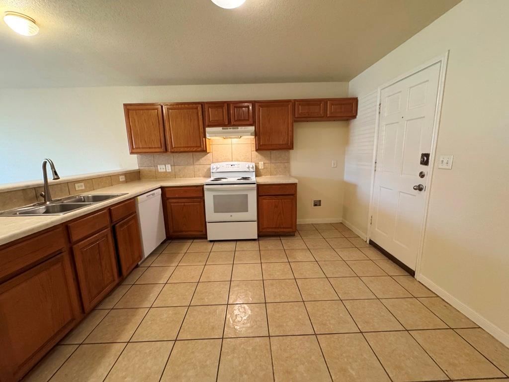 7309 Ritchie Dr Property Photo 9
