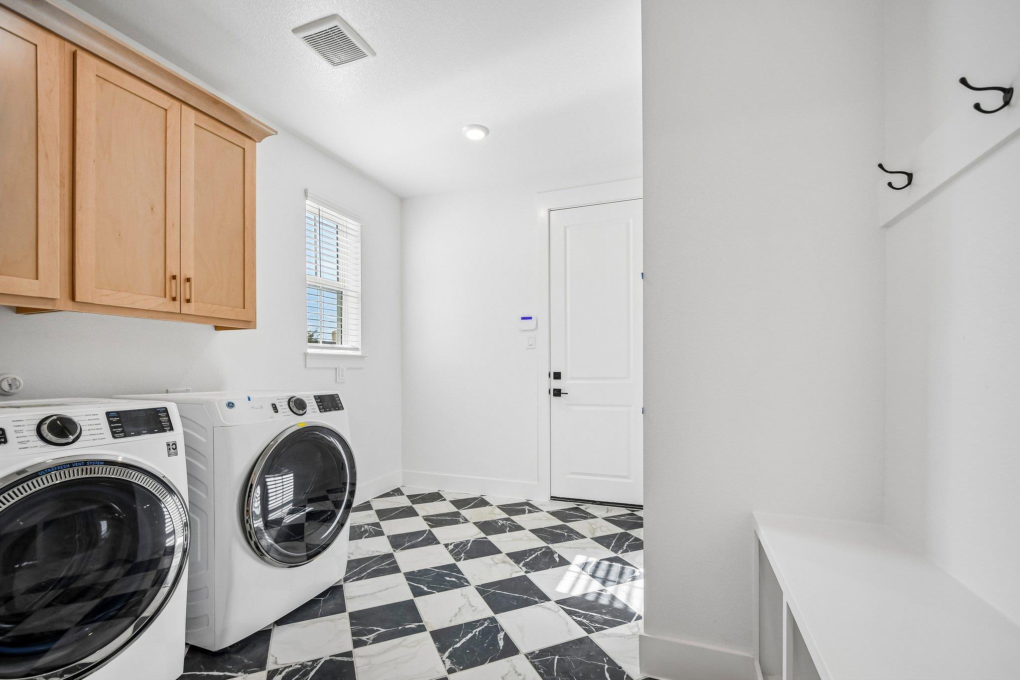 19117 Hopper Ln Property Photo 18