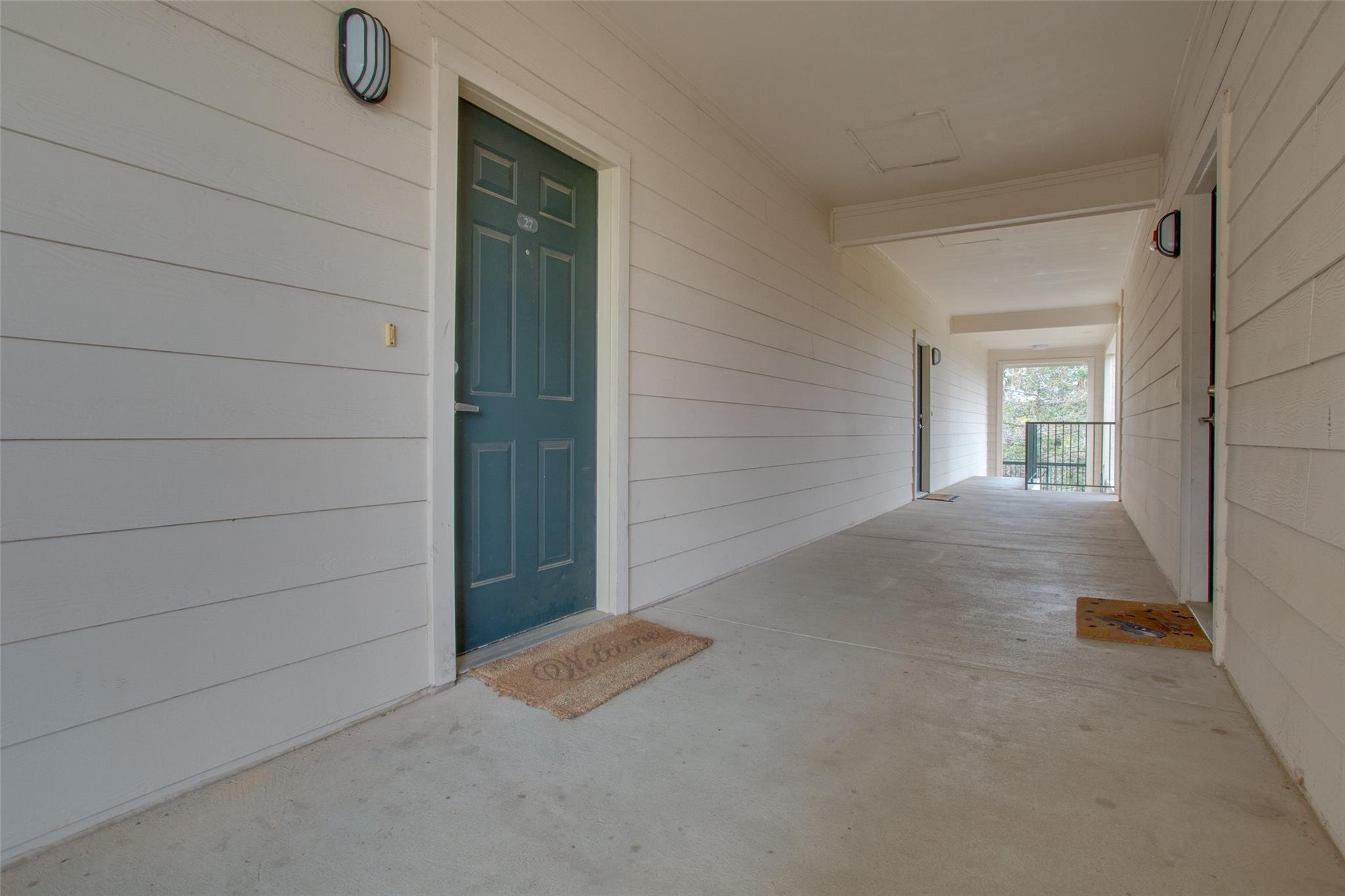 2209 Hancock Dr #27 Property Photo 3