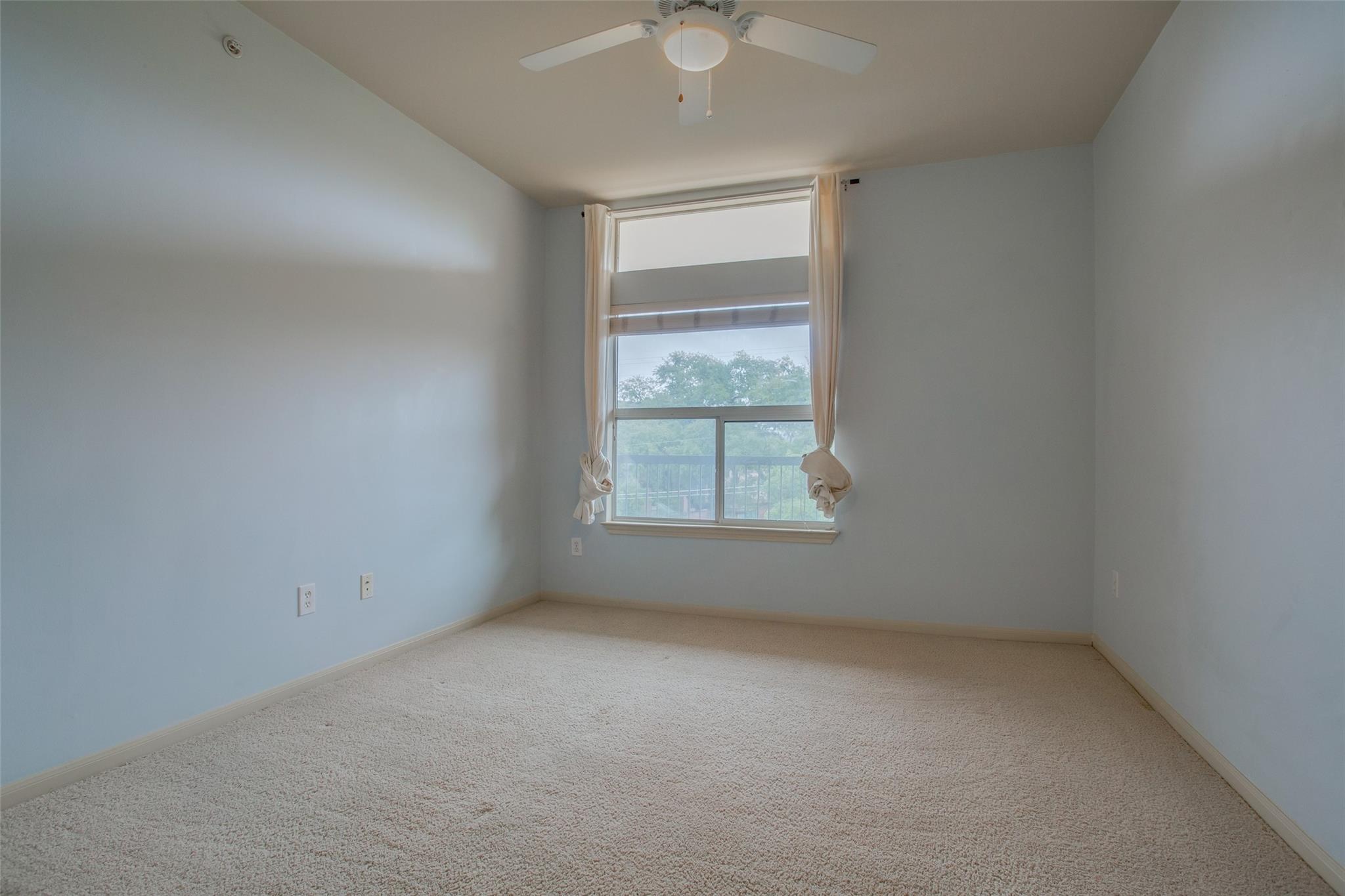 2209 Hancock Dr #27 Property Photo 16
