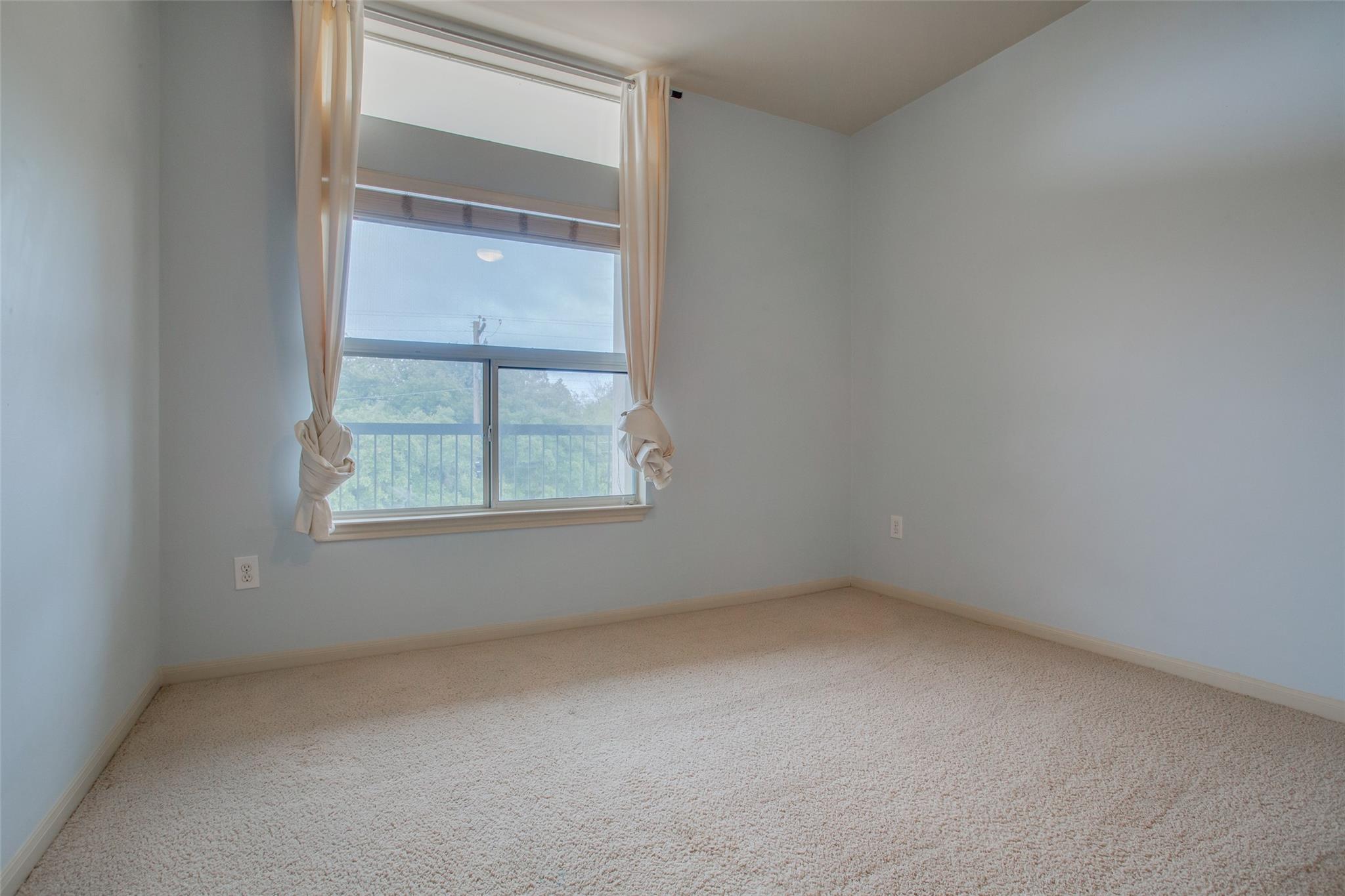 2209 Hancock Dr #27 Property Photo 19