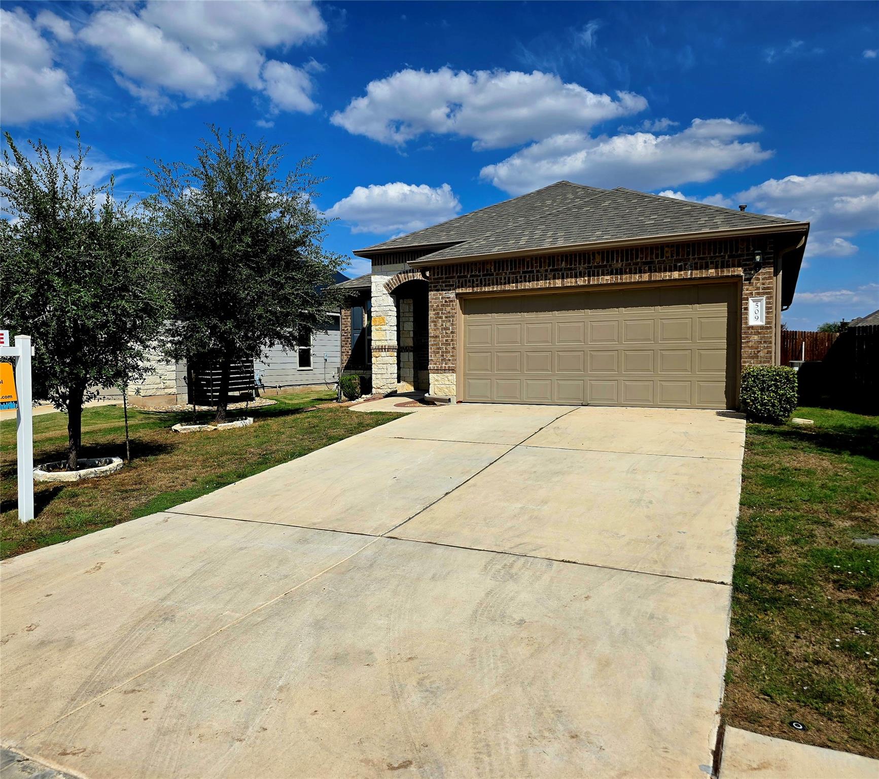 509 Coffee Berry Dr Property Photo 1