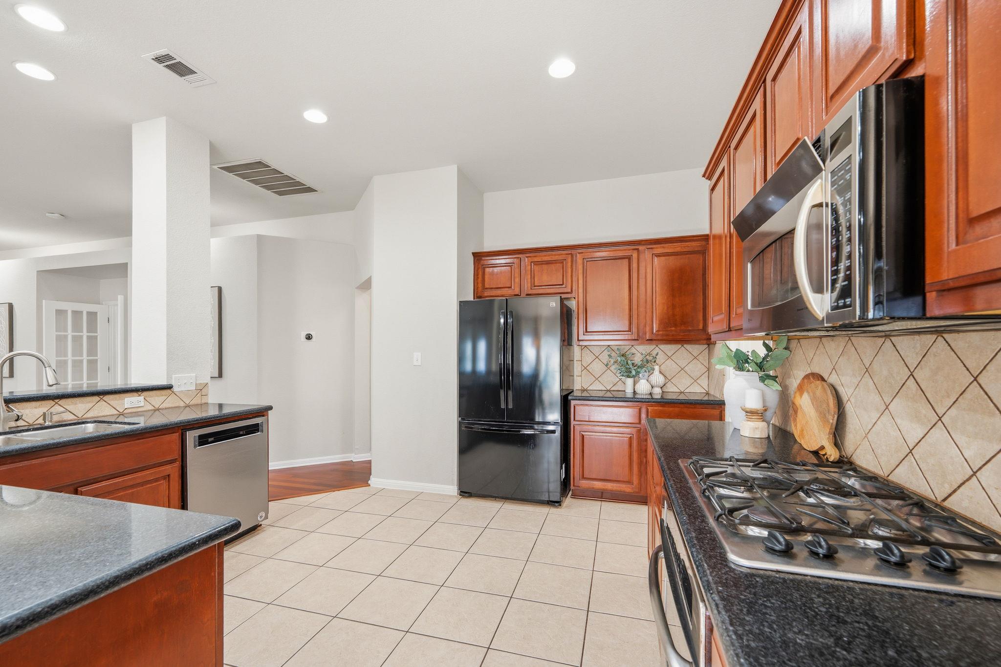 15700 Edenderry Dr Property Photo 11