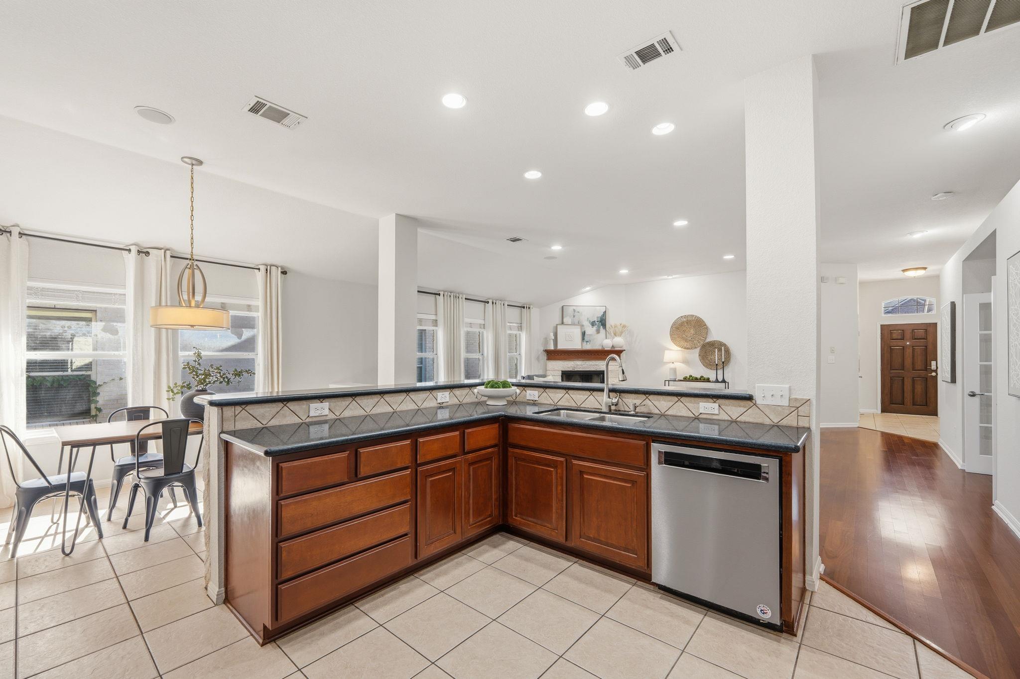 15700 Edenderry Dr Property Photo 12