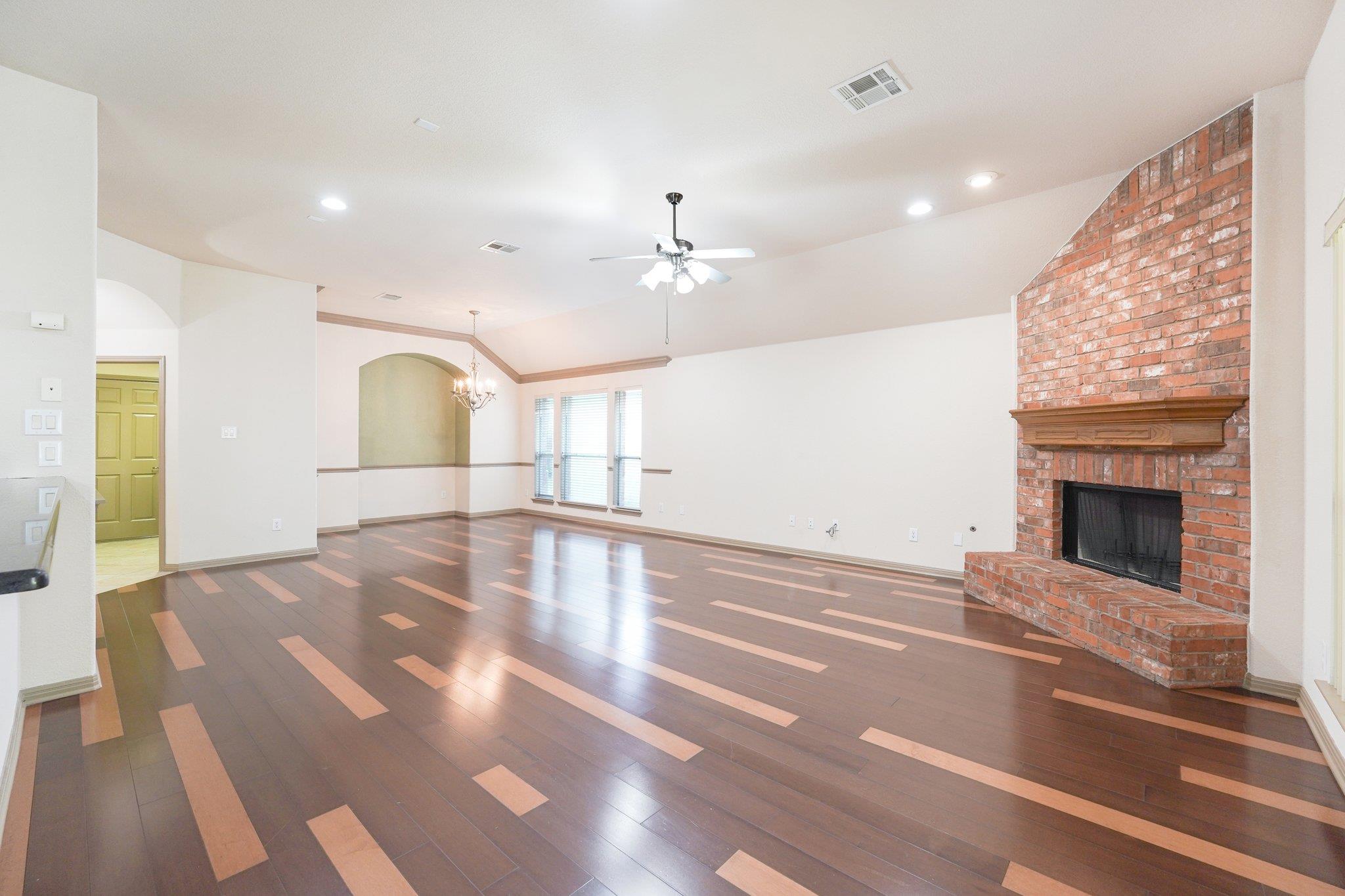 10028 Lisi Anne Dr Property Photo 9