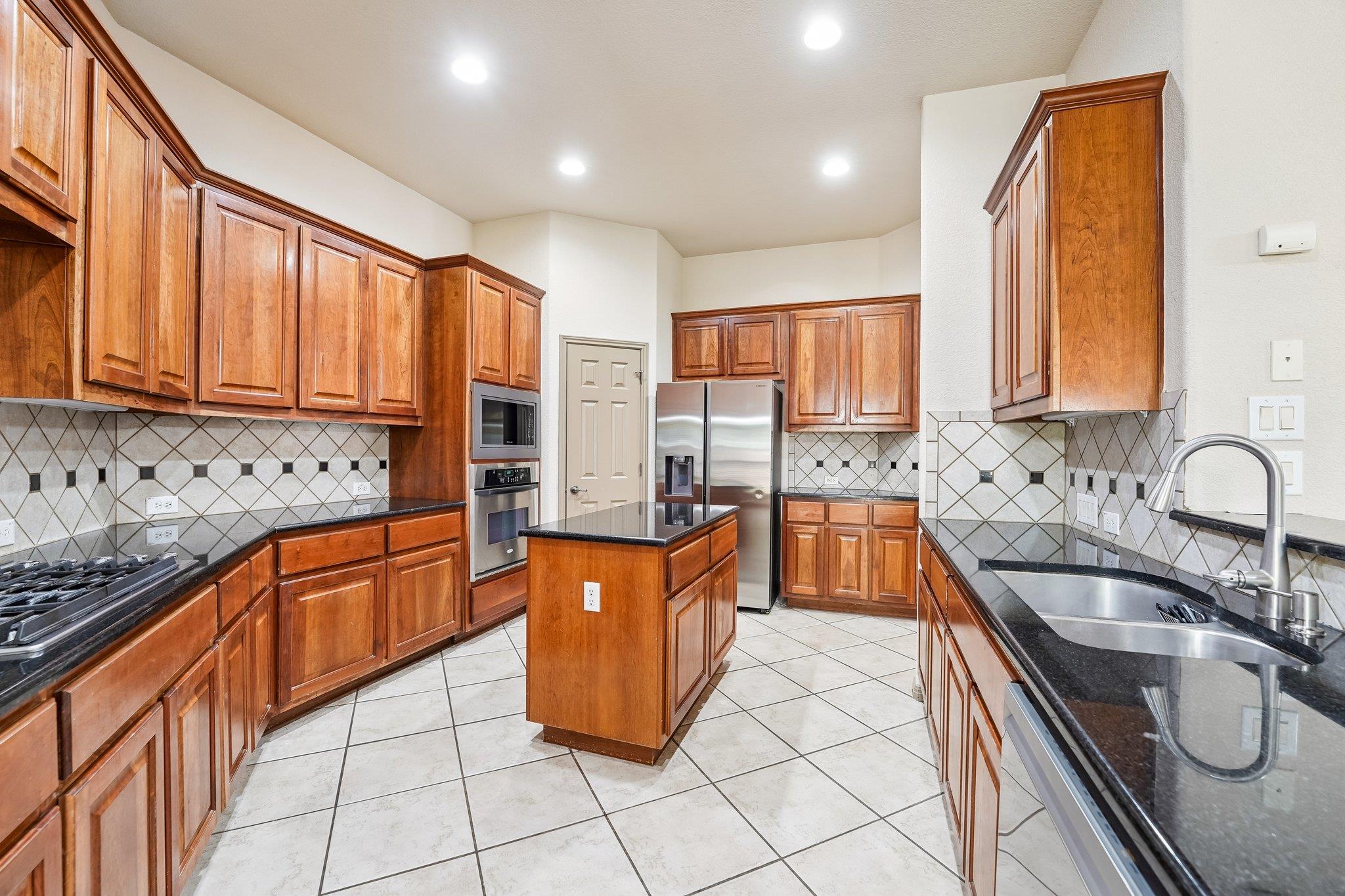10028 Lisi Anne Dr Property Photo 17