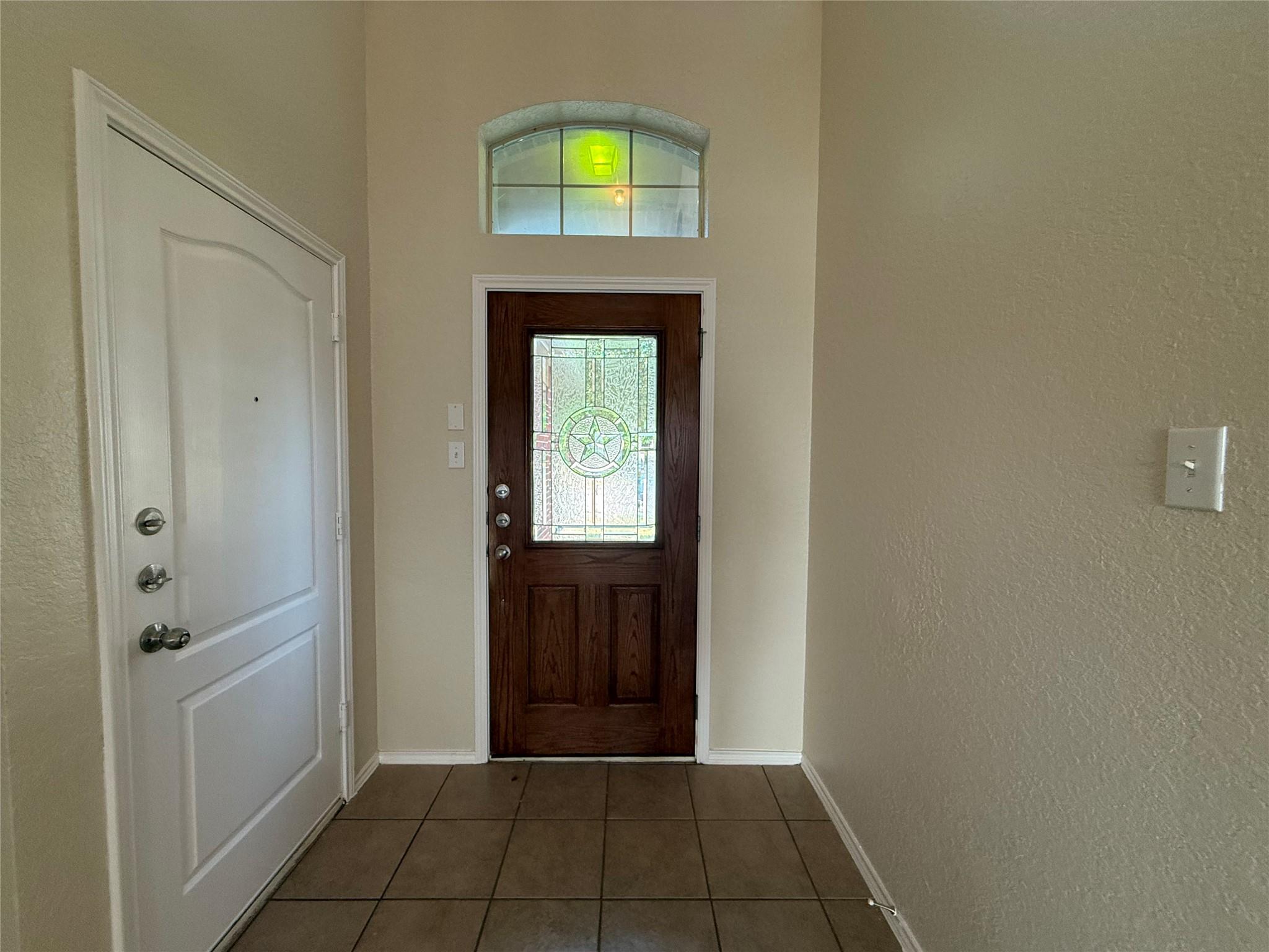 1529 Tonia Loop Property Photo 3
