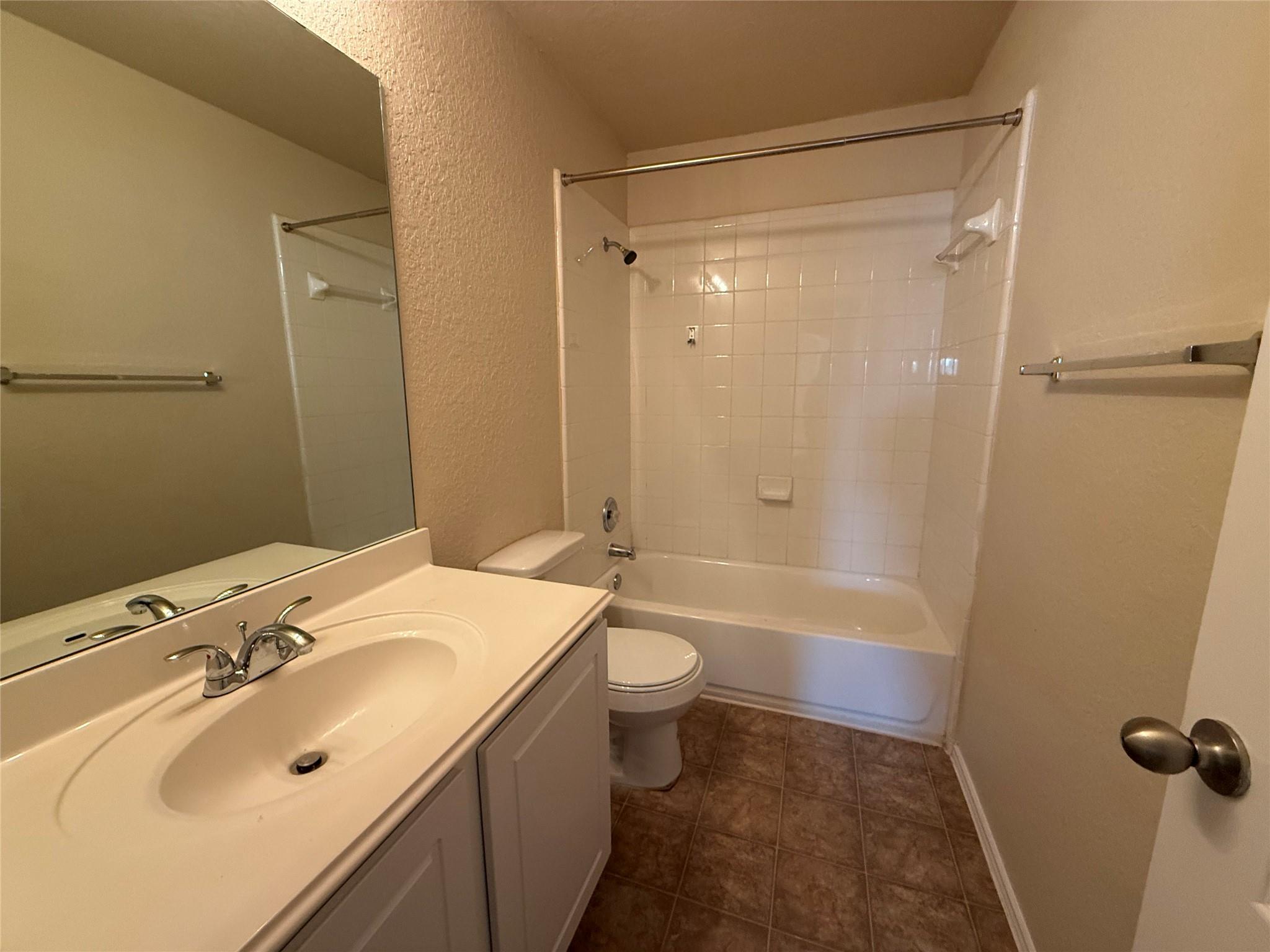1529 Tonia Loop Property Photo 13