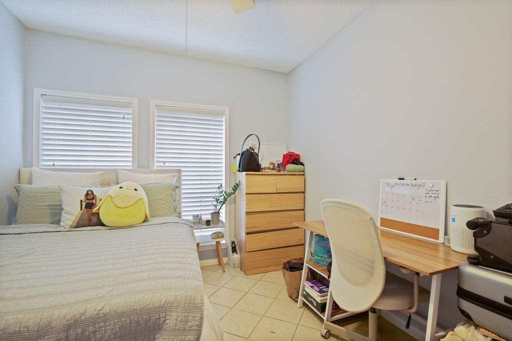 715 22 1/2 St #101 Property Photo 10