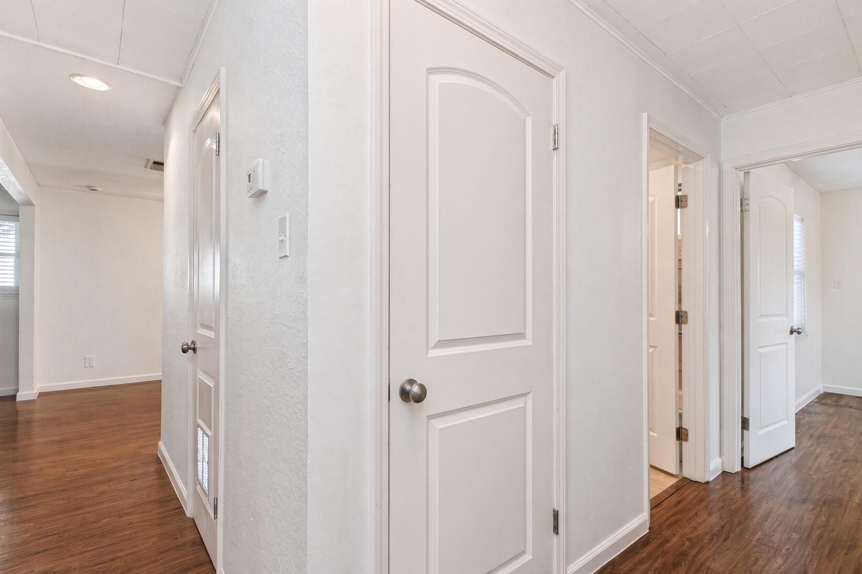 1307 Vine St Property Photo 5