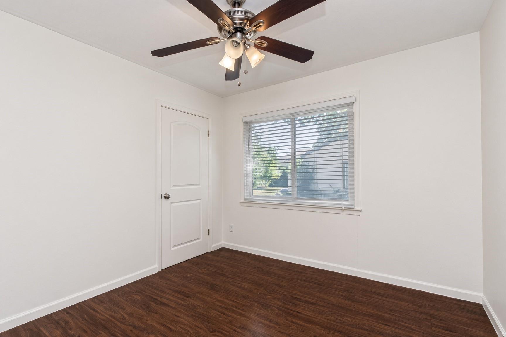 1307 Vine St Property Photo 7