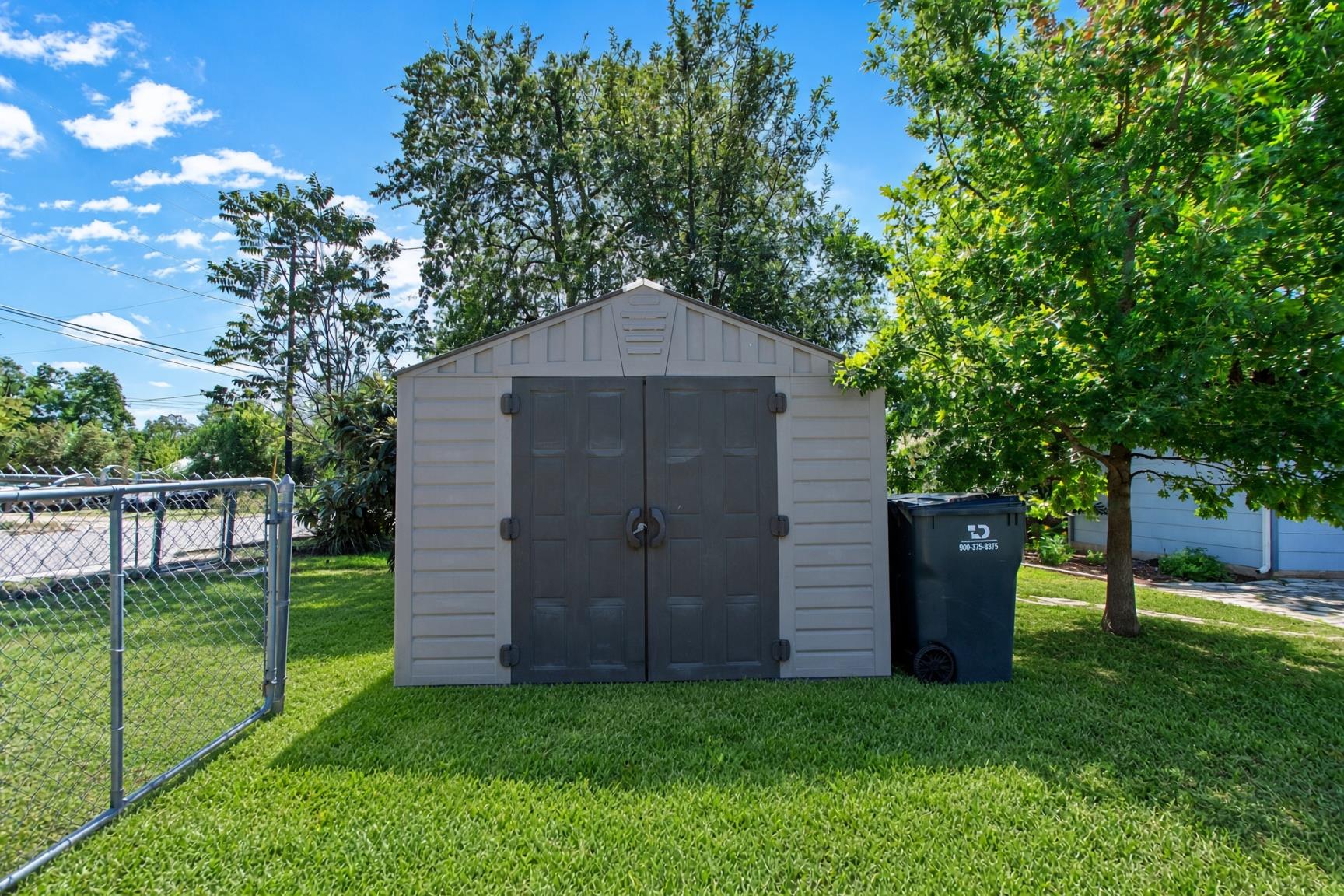 1307 Vine St Property Photo 15