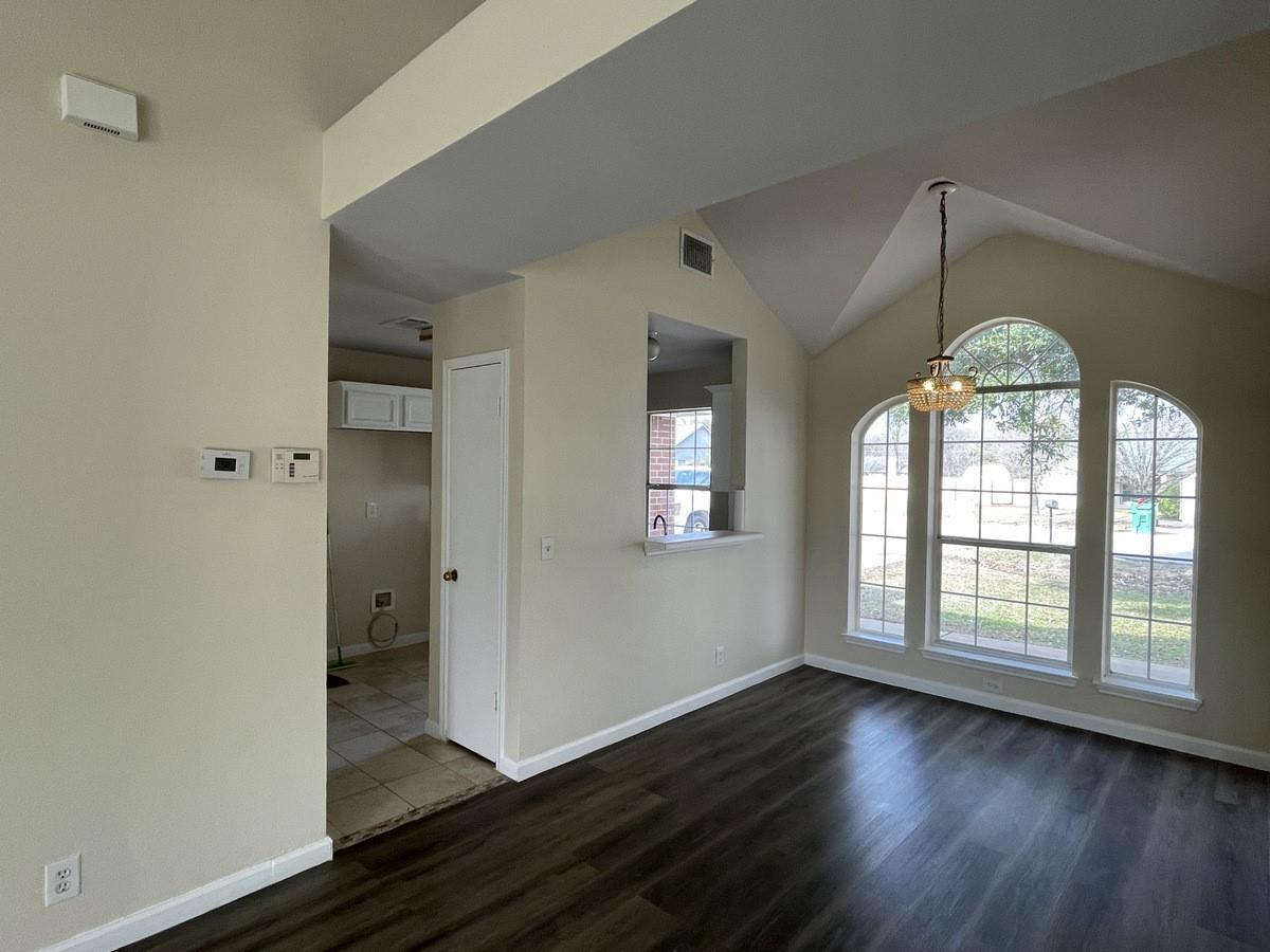 1505 Saint Croix Ln Property Photo 5