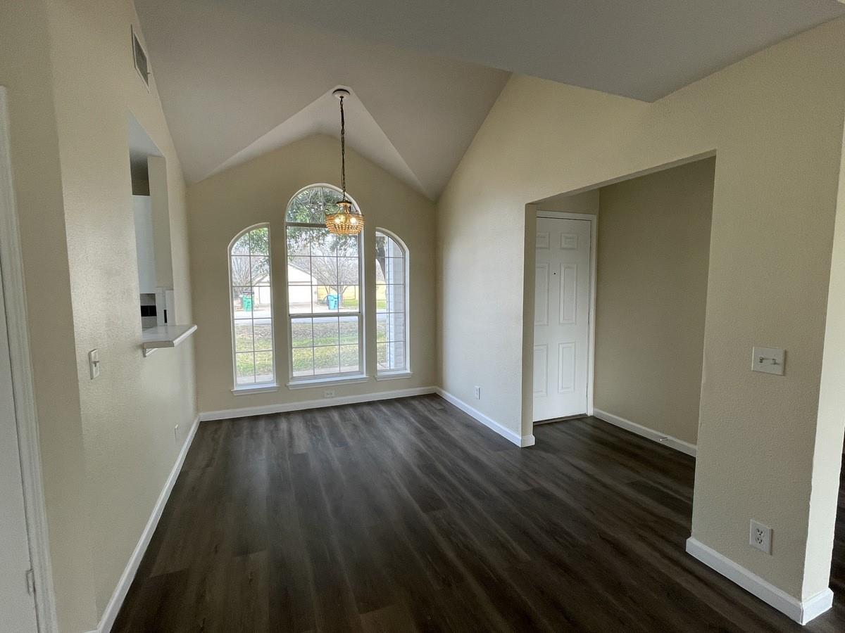 1505 Saint Croix Ln Property Photo 7