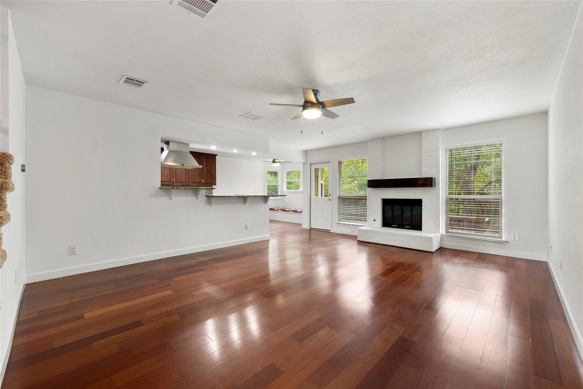 11902 Rickem Cv Property Photo 8