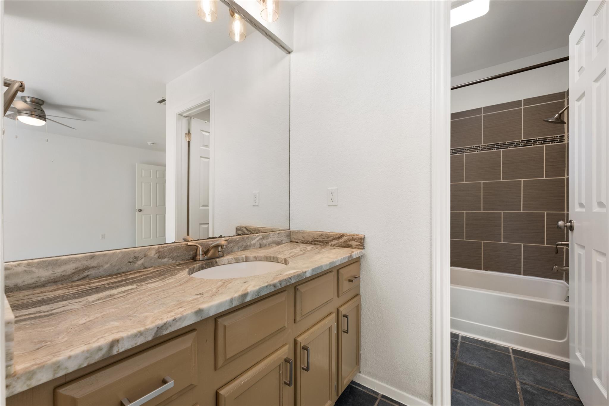 11902 Rickem Cv Property Photo 25