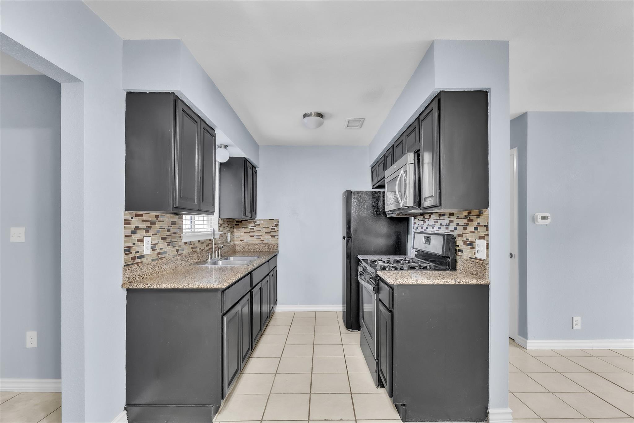 1204 Turtle Creek Blvd Property Photo 4