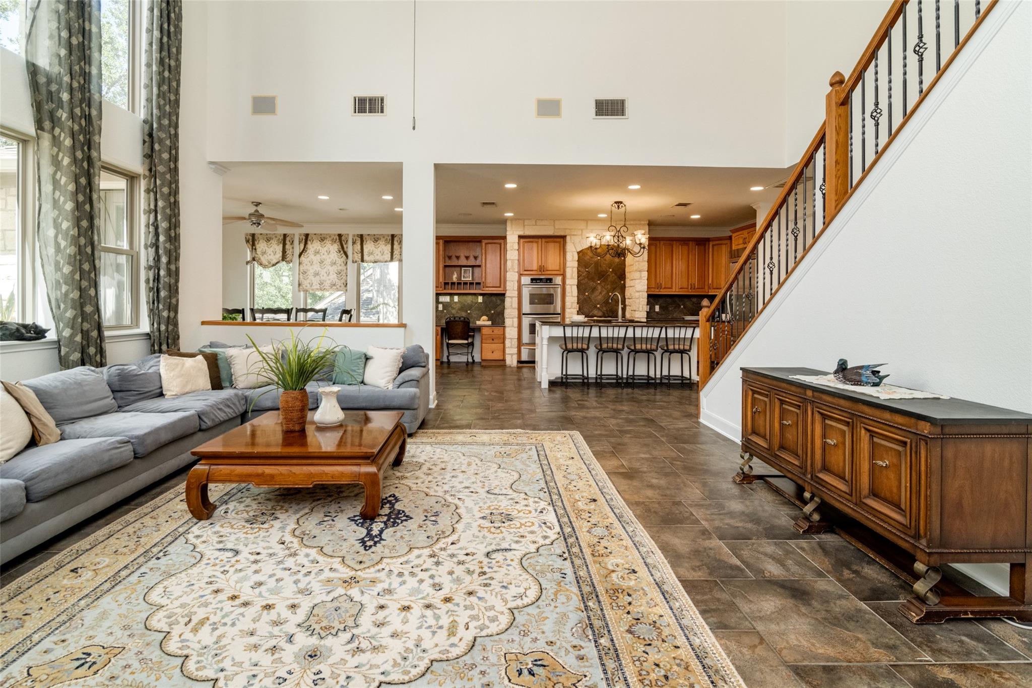 2704 Benevento Way Property Photo 10