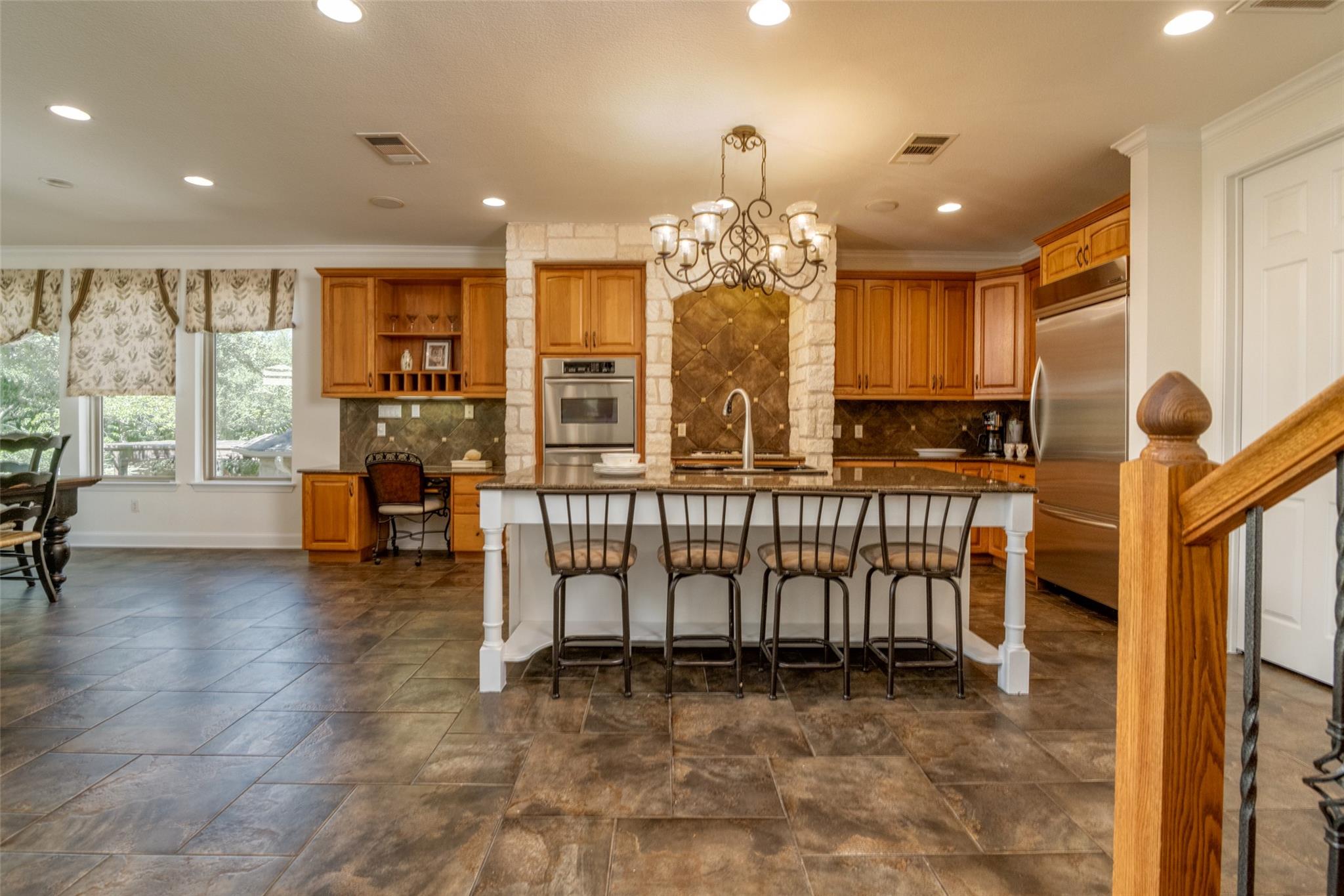 2704 Benevento Way Property Photo 12