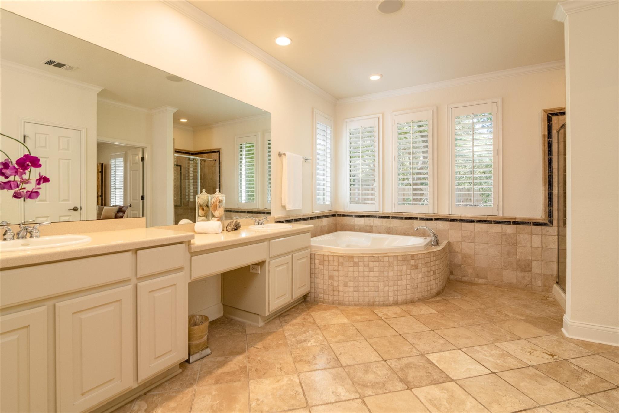 2704 Benevento Way Property Photo 21