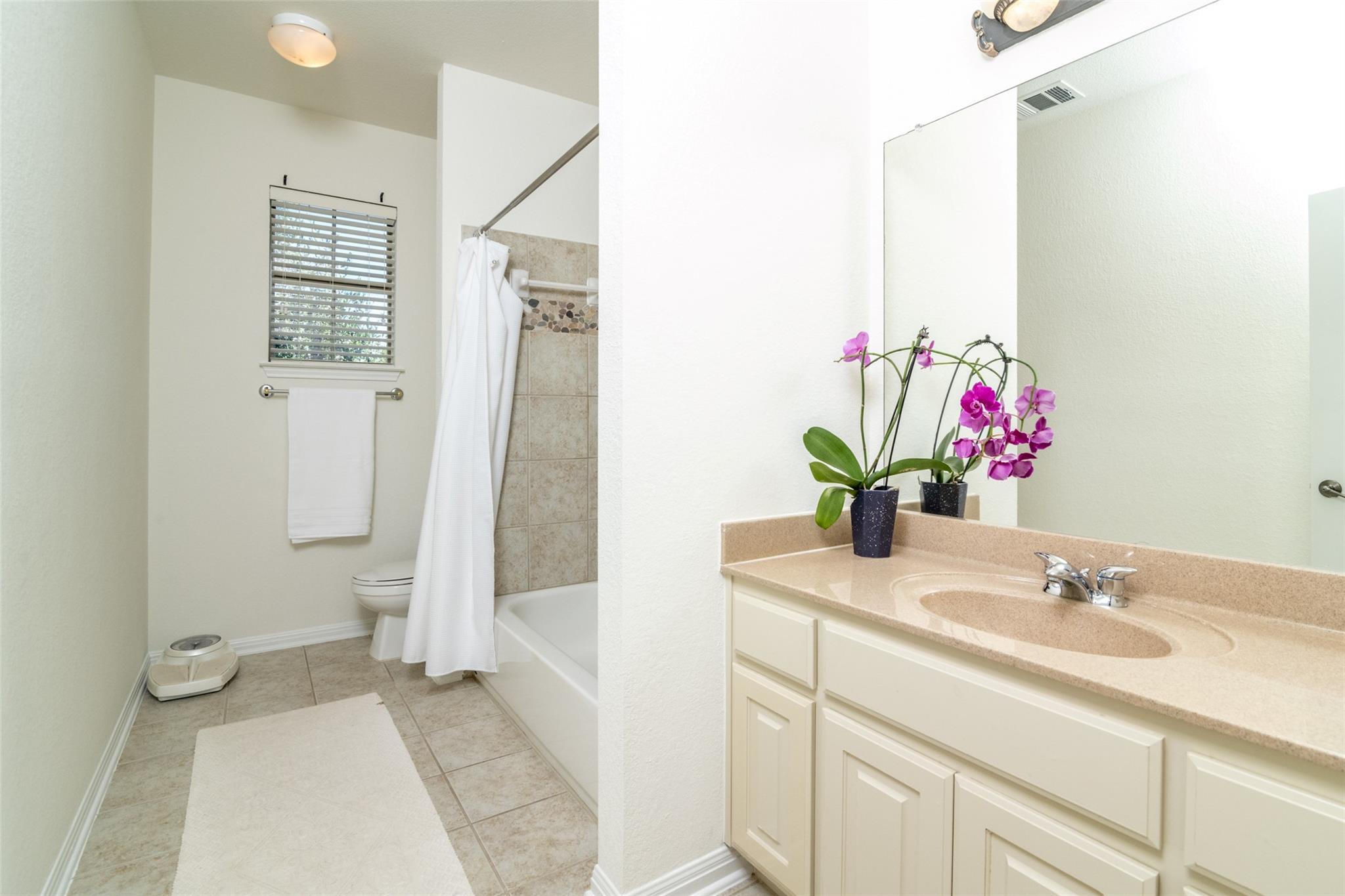 2704 Benevento Way Property Photo 33