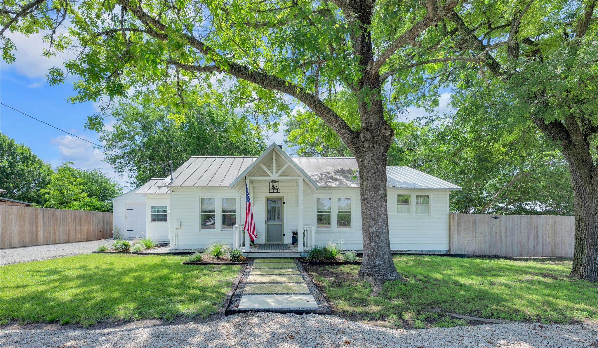 6020 Texas 159 Highway Property Photo