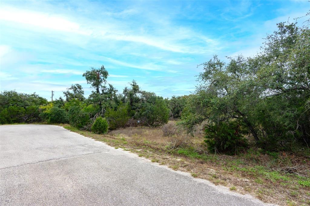 9614 Bronzewood Dr Property Photo 15