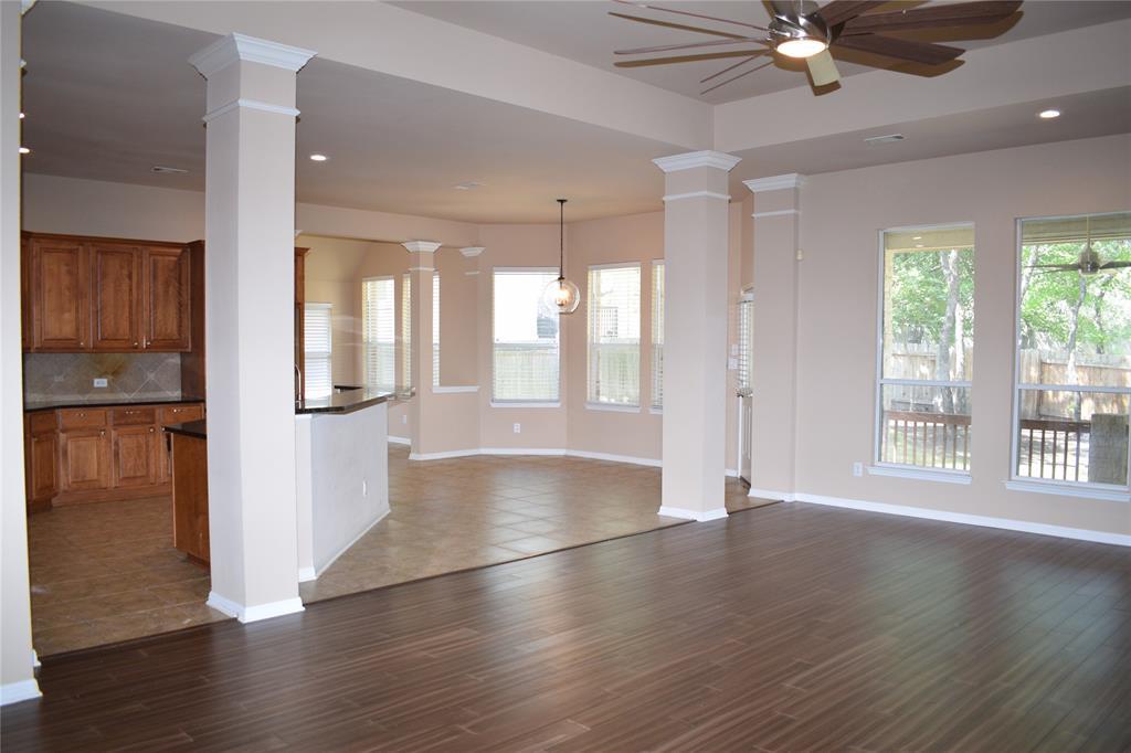 7233 Via Dono Dr Property Photo 6