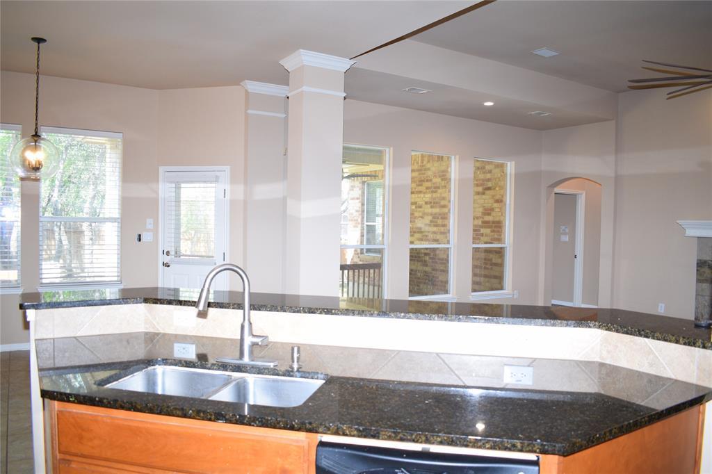 7233 Via Dono Dr Property Photo 16