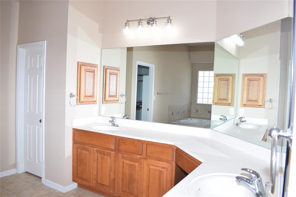 7233 Via Dono Dr Property Photo 26