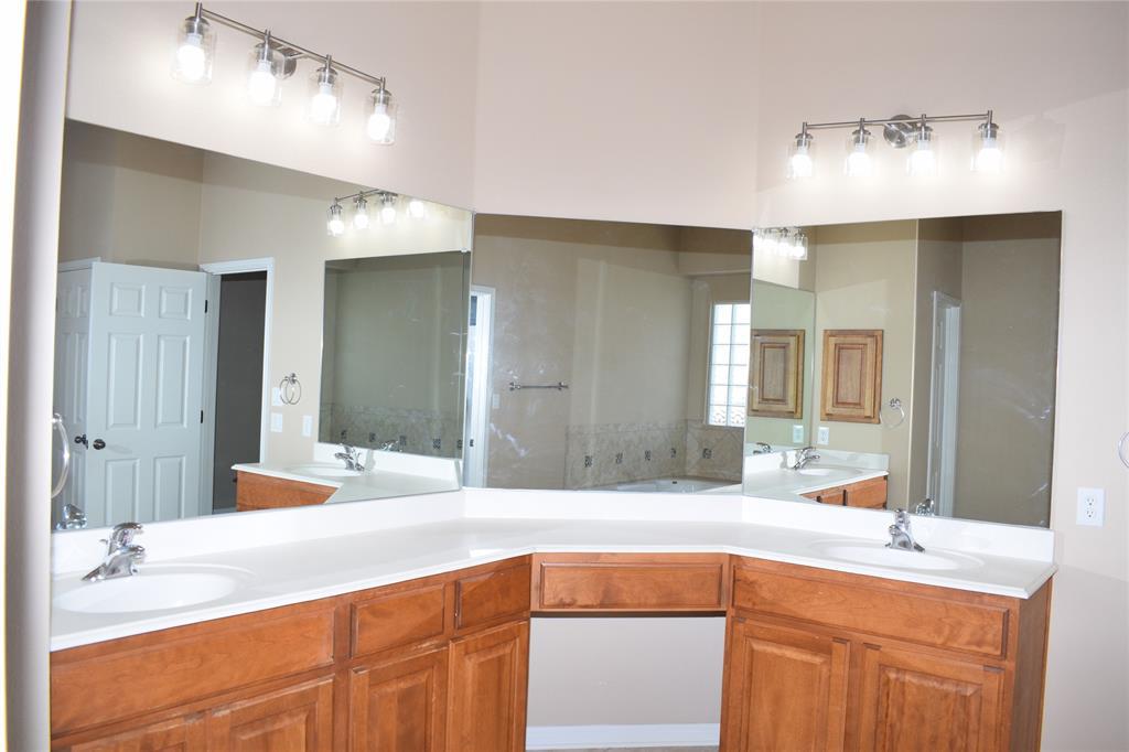 7233 Via Dono Dr Property Photo 27