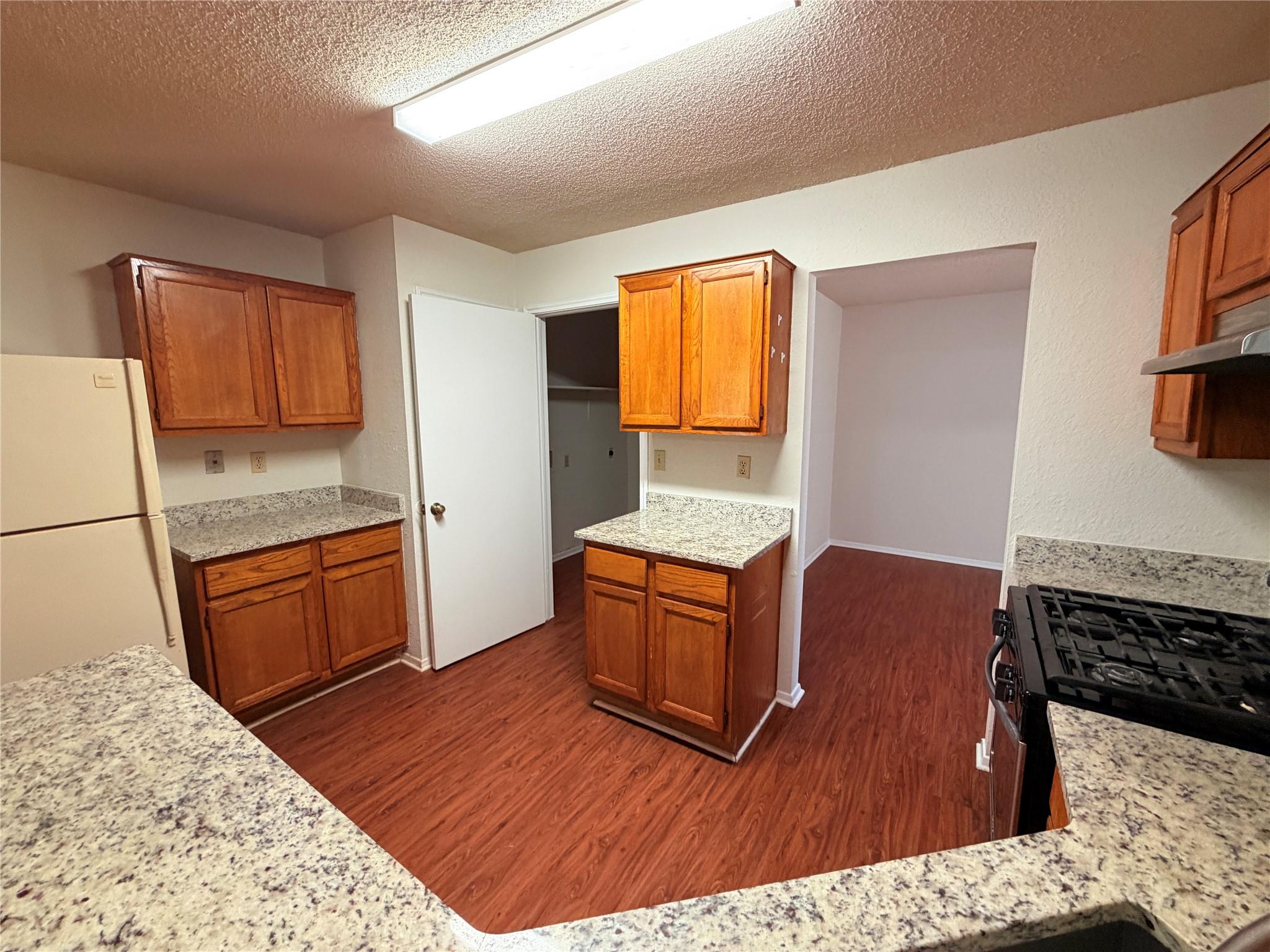 2013 James Pl Property Photo 10