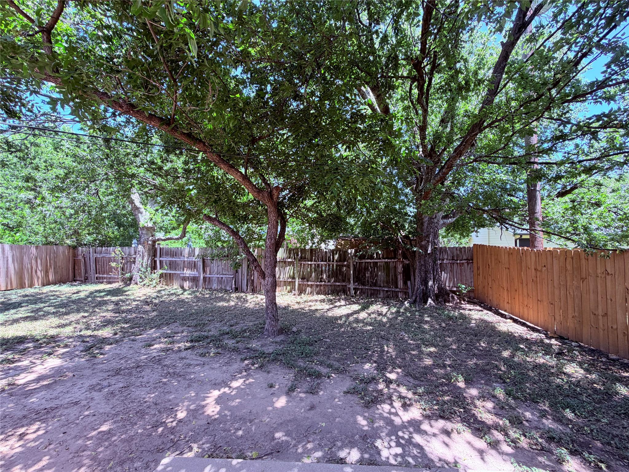 2013 James Pl Property Photo 31