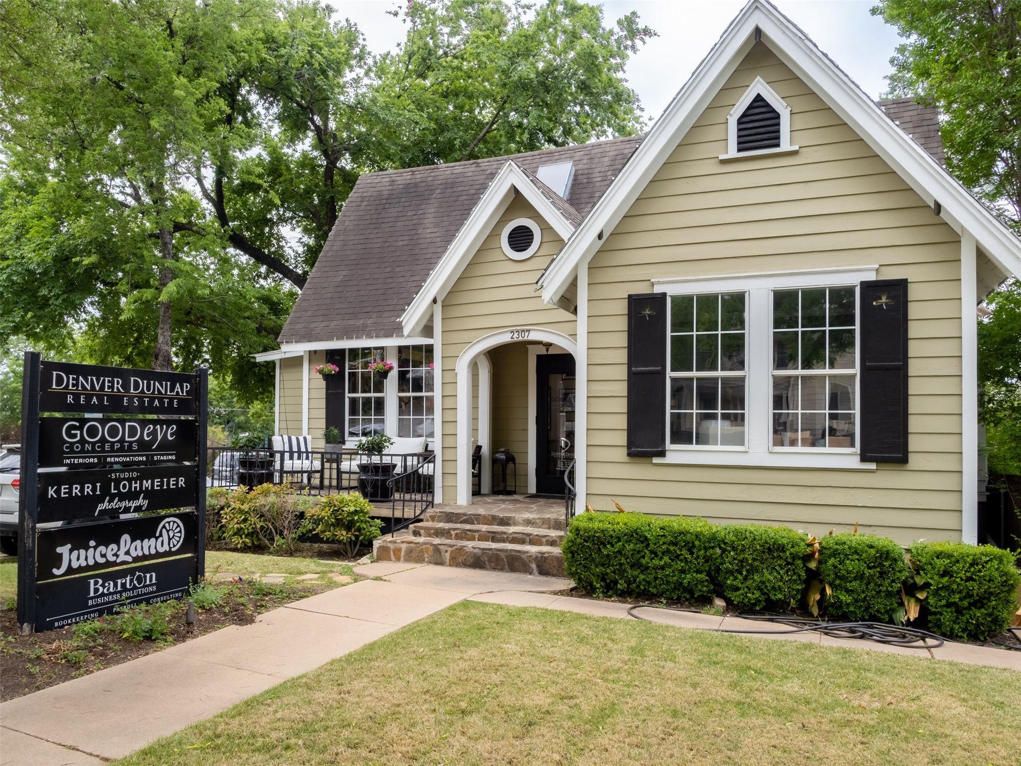 2307 Lake Austin Blvd Property Photo 2