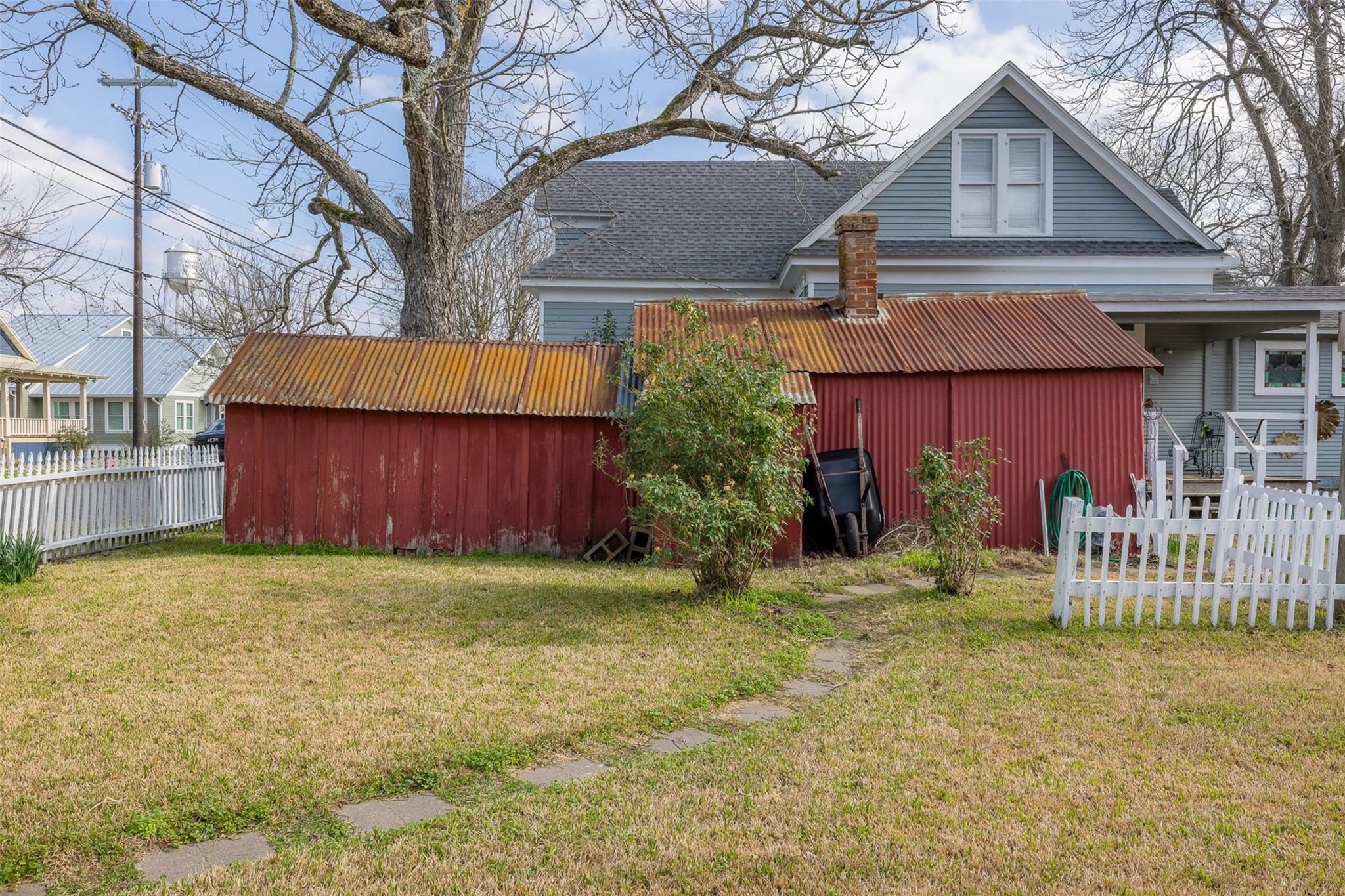111 E Fayette St Property Photo 36