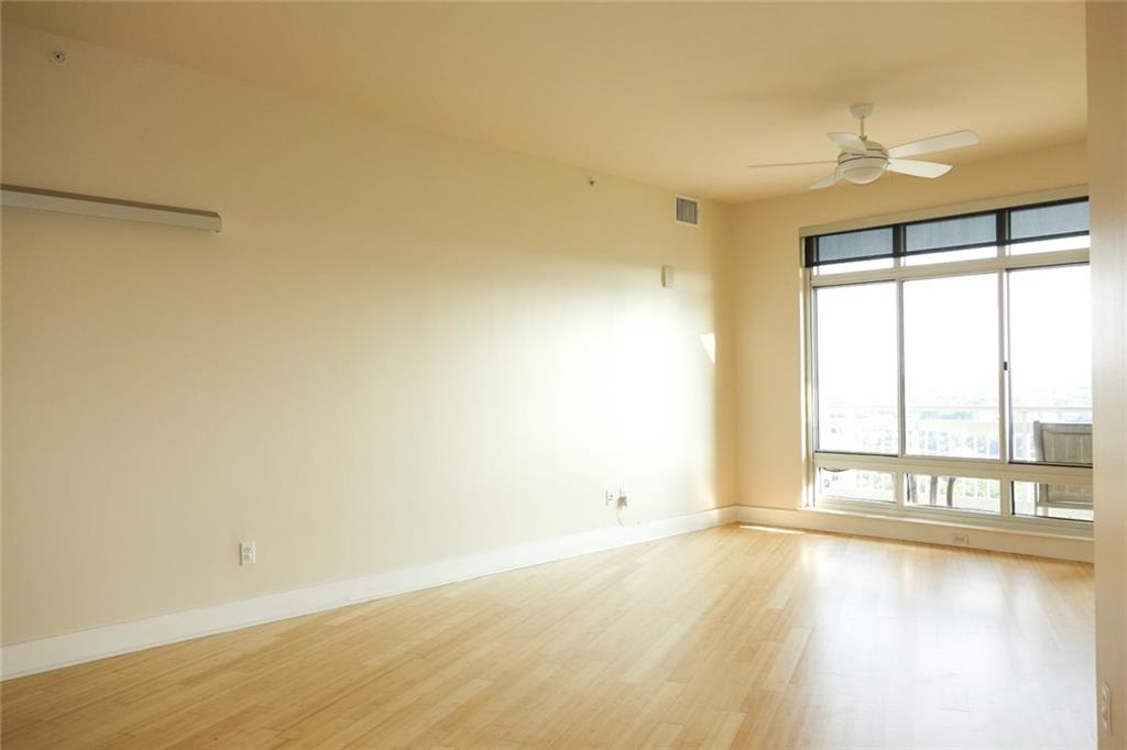 603 Davis St 1409 Property Photo 9