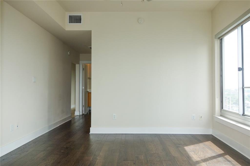 603 Davis St 1409 Property Photo 19