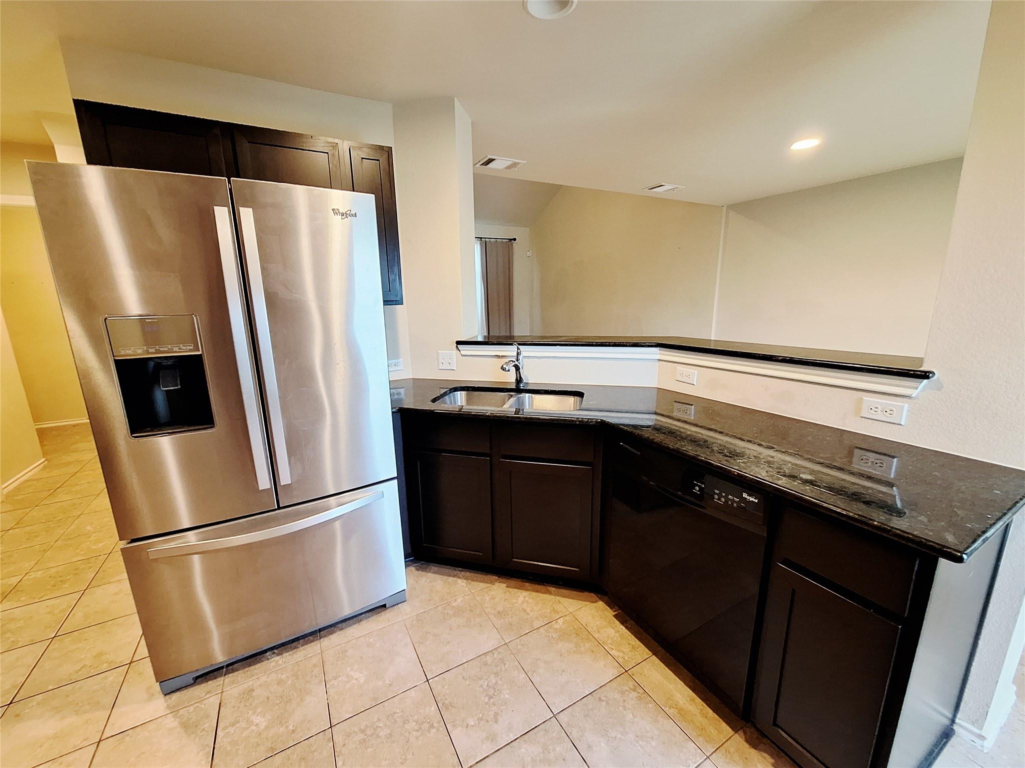 220 Westminster Dr Property Photo 8