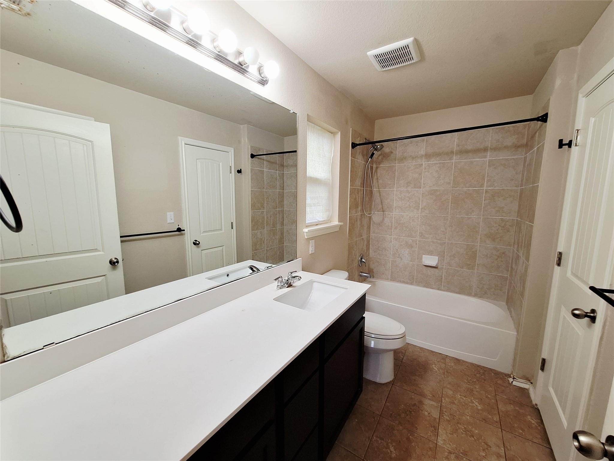 220 Westminster Dr Property Photo 11