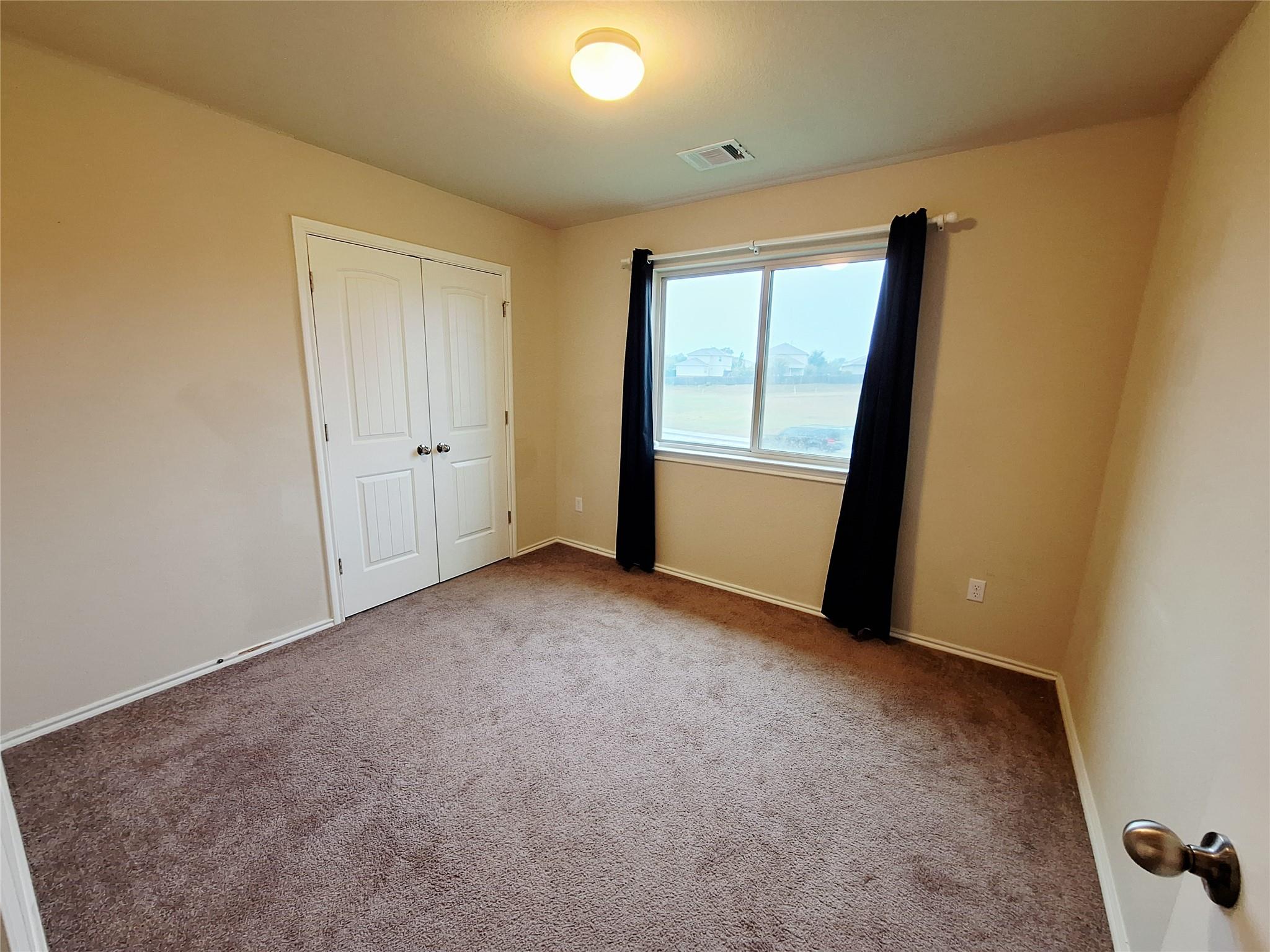 220 Westminster Dr Property Photo 15