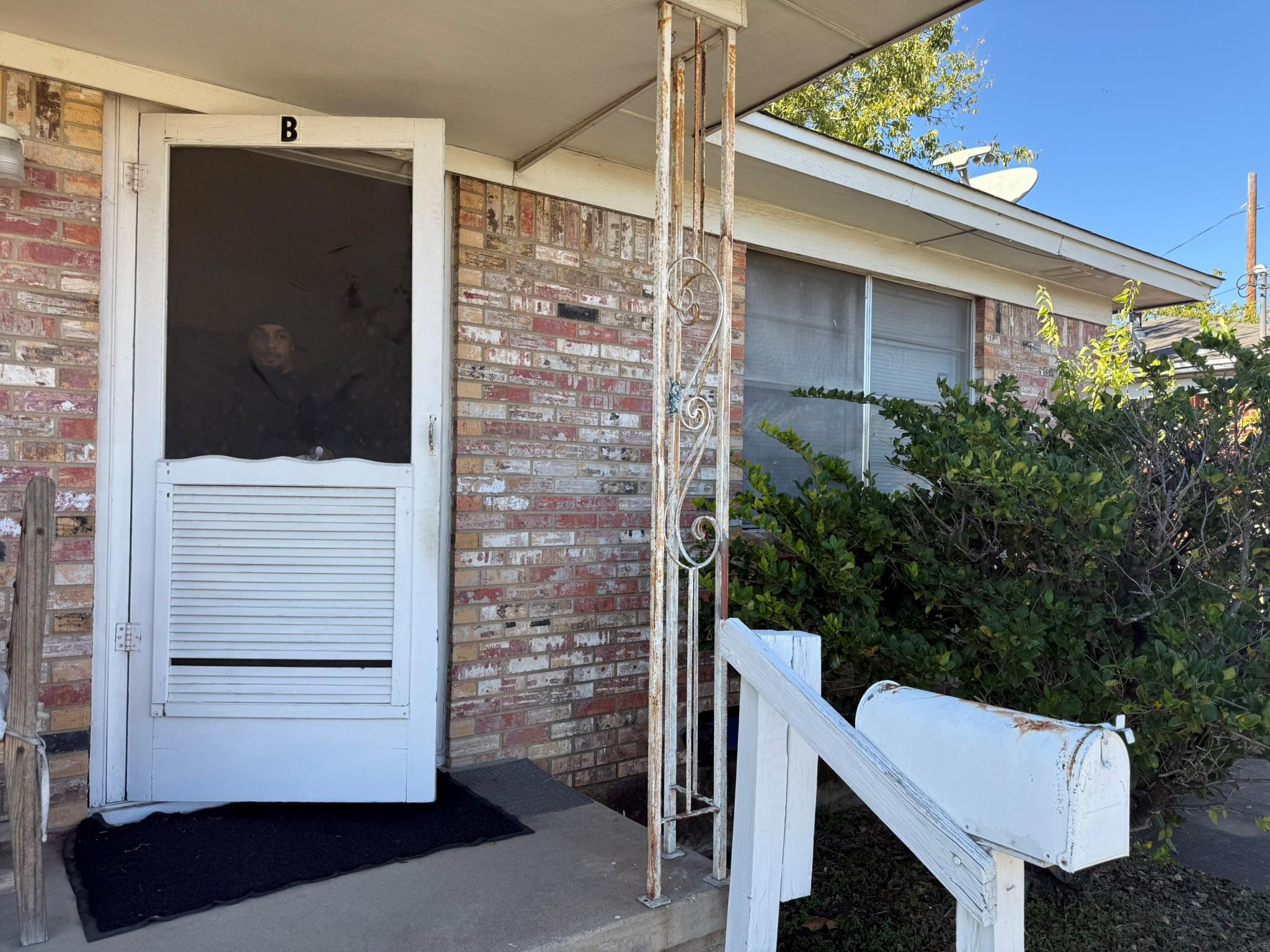 1501-1503 Bundrant Dr Property Photo 6