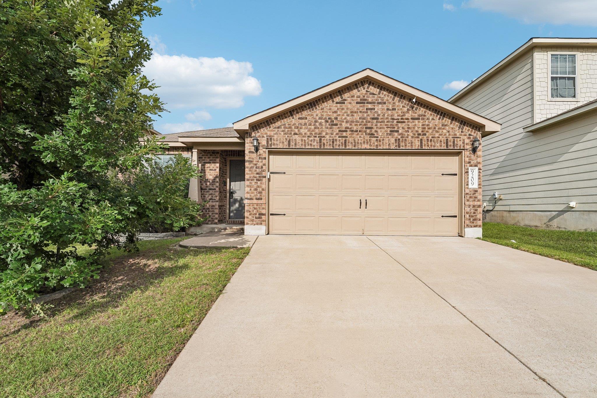 9209 Bowfield Dr Property Photo 1