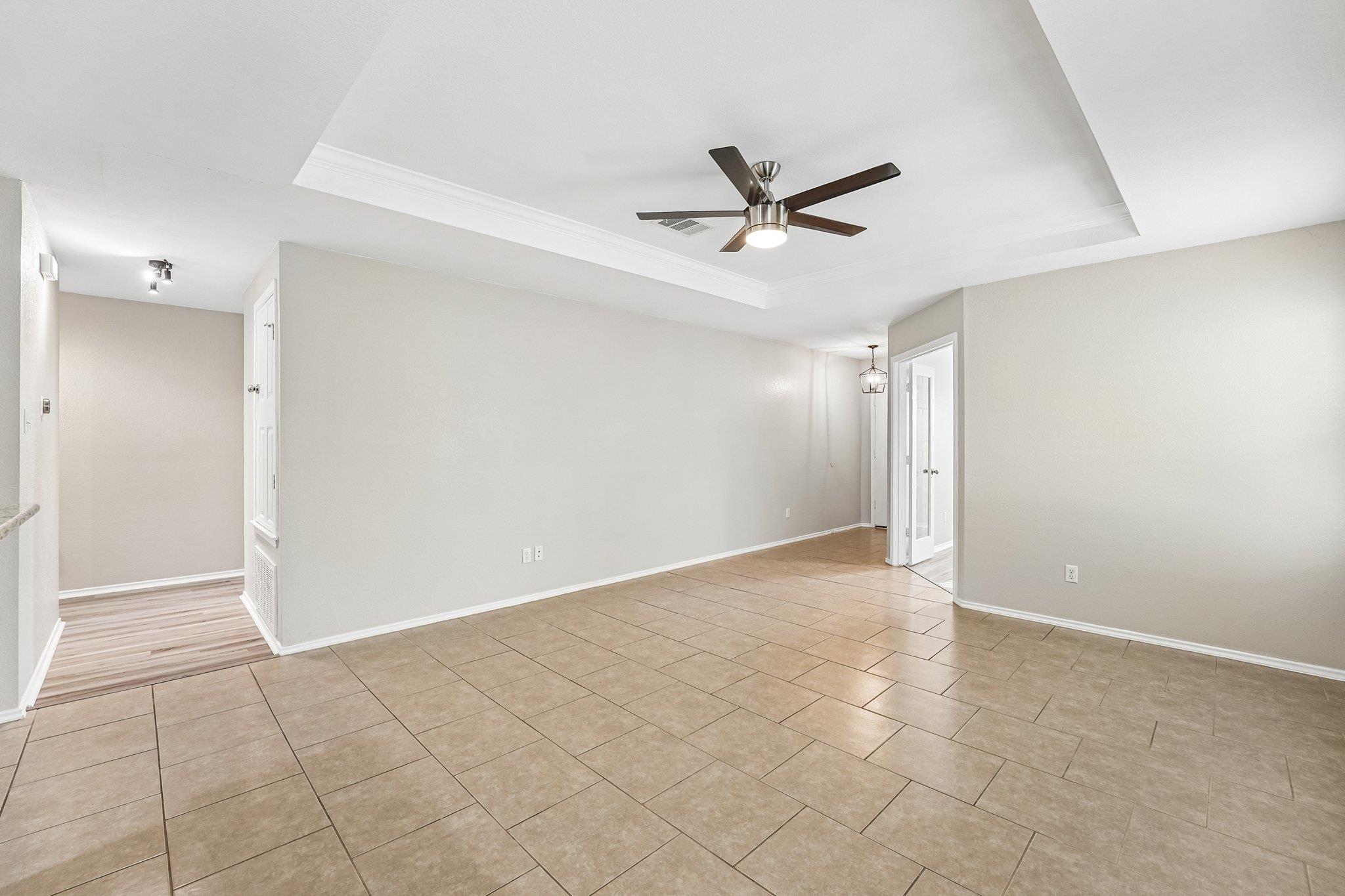 9209 Bowfield Dr Property Photo 8