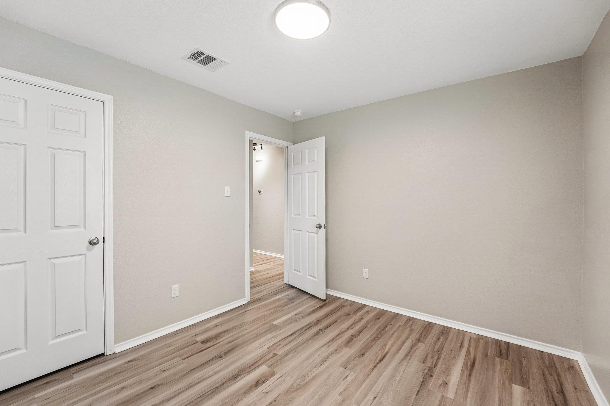 9209 Bowfield Dr Property Photo 20