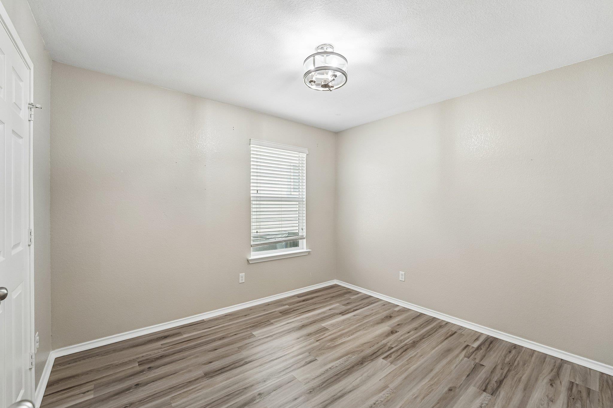 9209 Bowfield Dr Property Photo 24