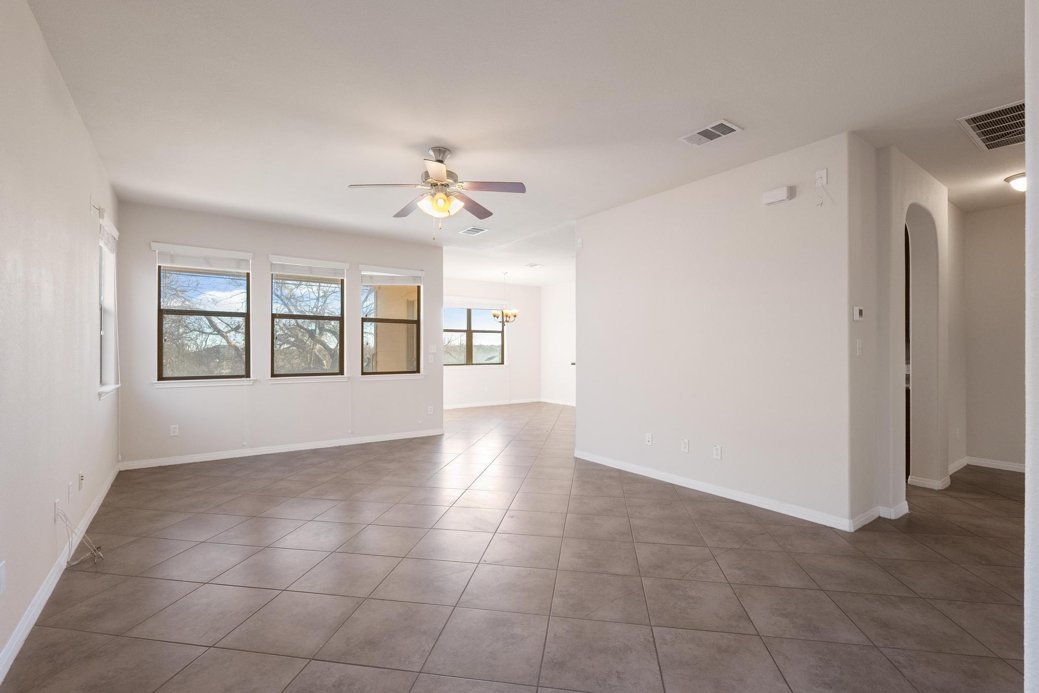 1117 Grande Mesa Dr Property Photo 3